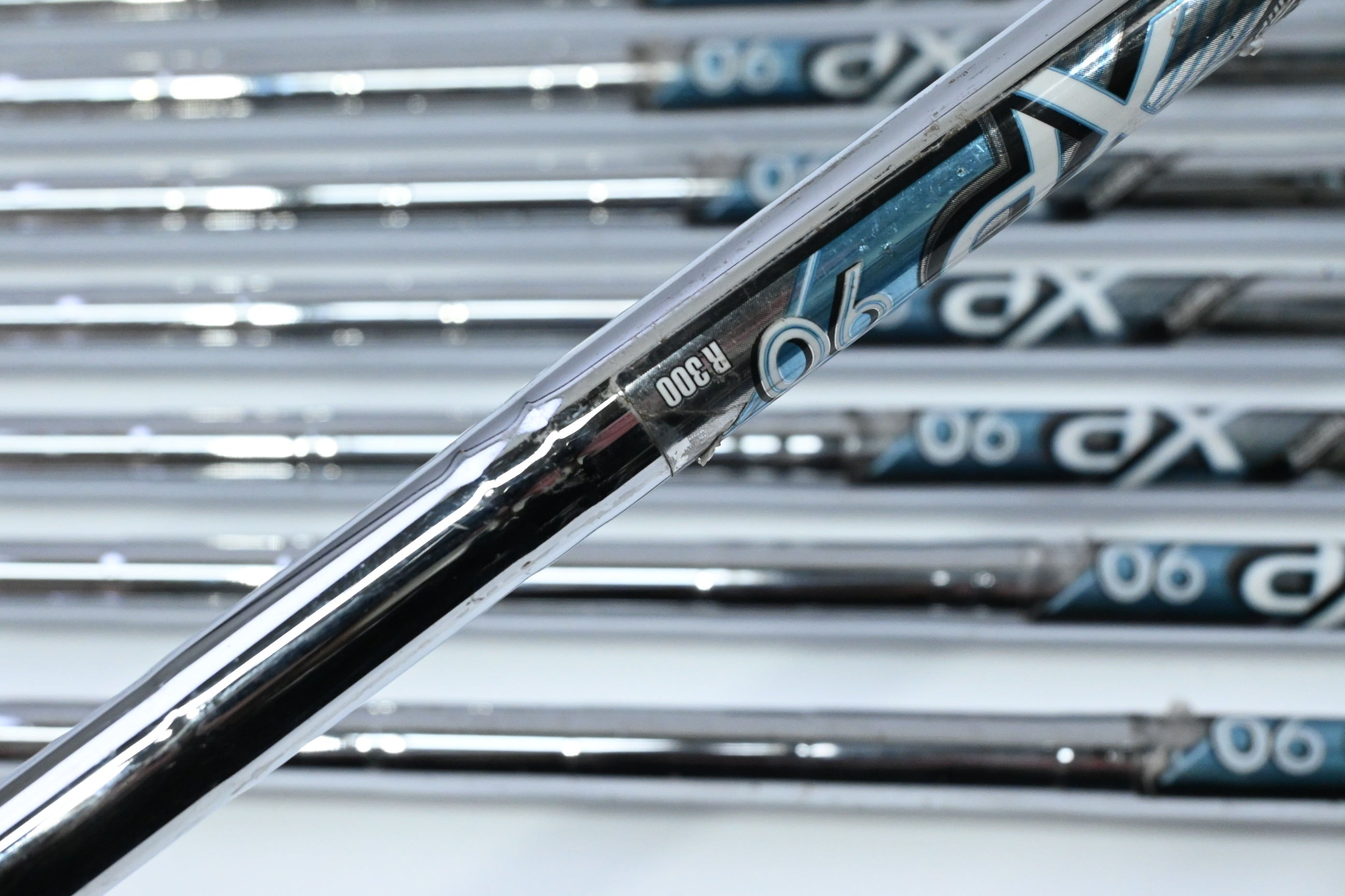 Titleist 716 AP1 Irons / 4-PW+GW / Regular Flex XP 90 R300 Shafts