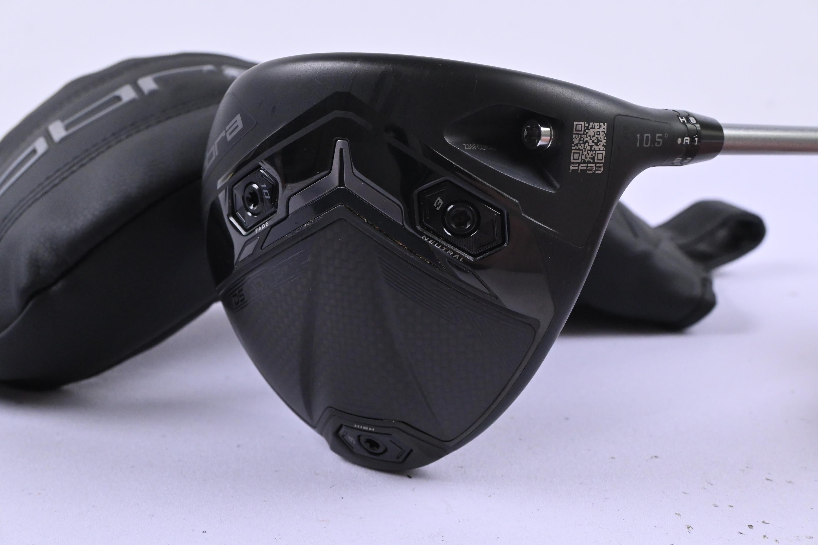 Cobra DS-Adapt LS Driver / 10.5 Degree / Stiff Flex Fujikura Pro Black 60 Shaft