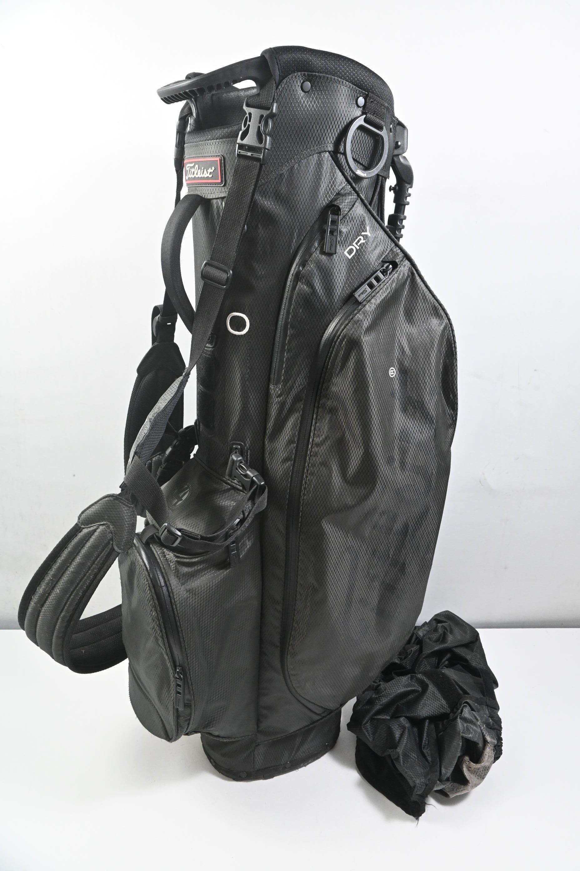 Titleist Players 4 StaDry Stand Bag / 4-Way Divider / Black