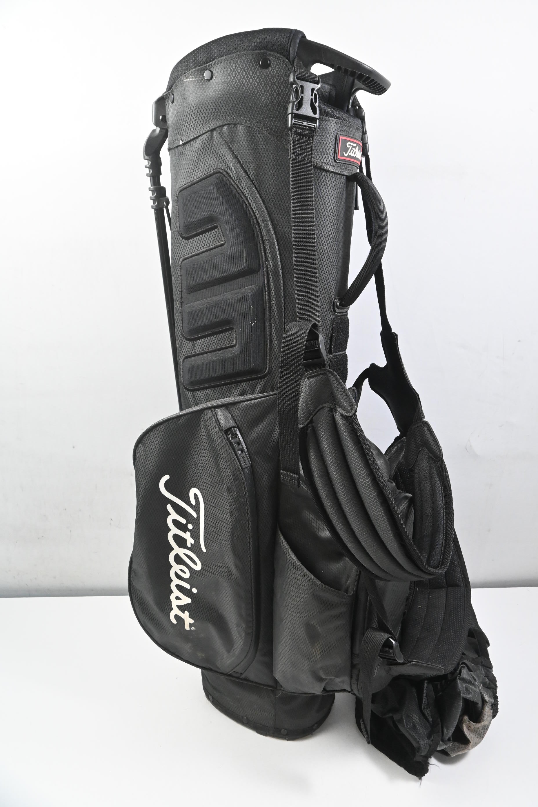 Titleist Players 4 StaDry Stand Bag / 4-Way Divider / Black