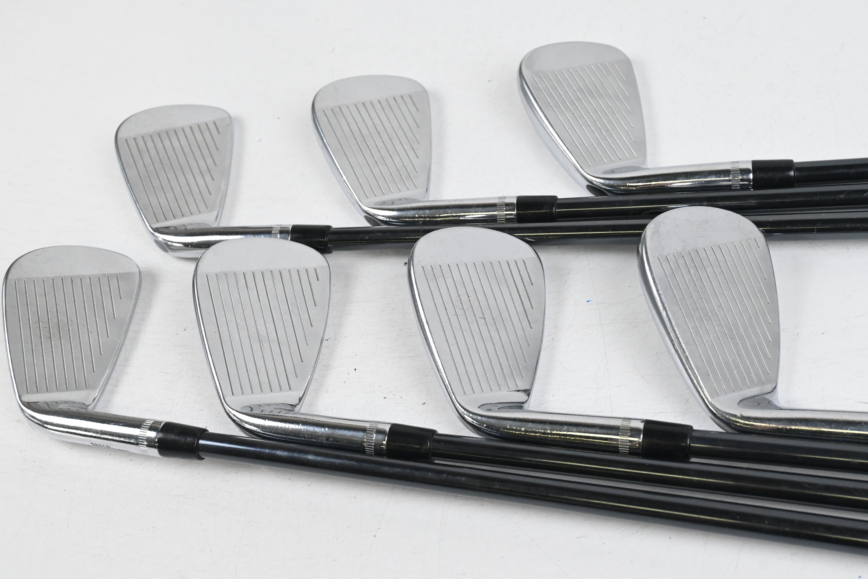 Wilson Staff Model CB 2019 Irons / 4-PW / Regular Flex UST Recoil Dart 75 Shafts