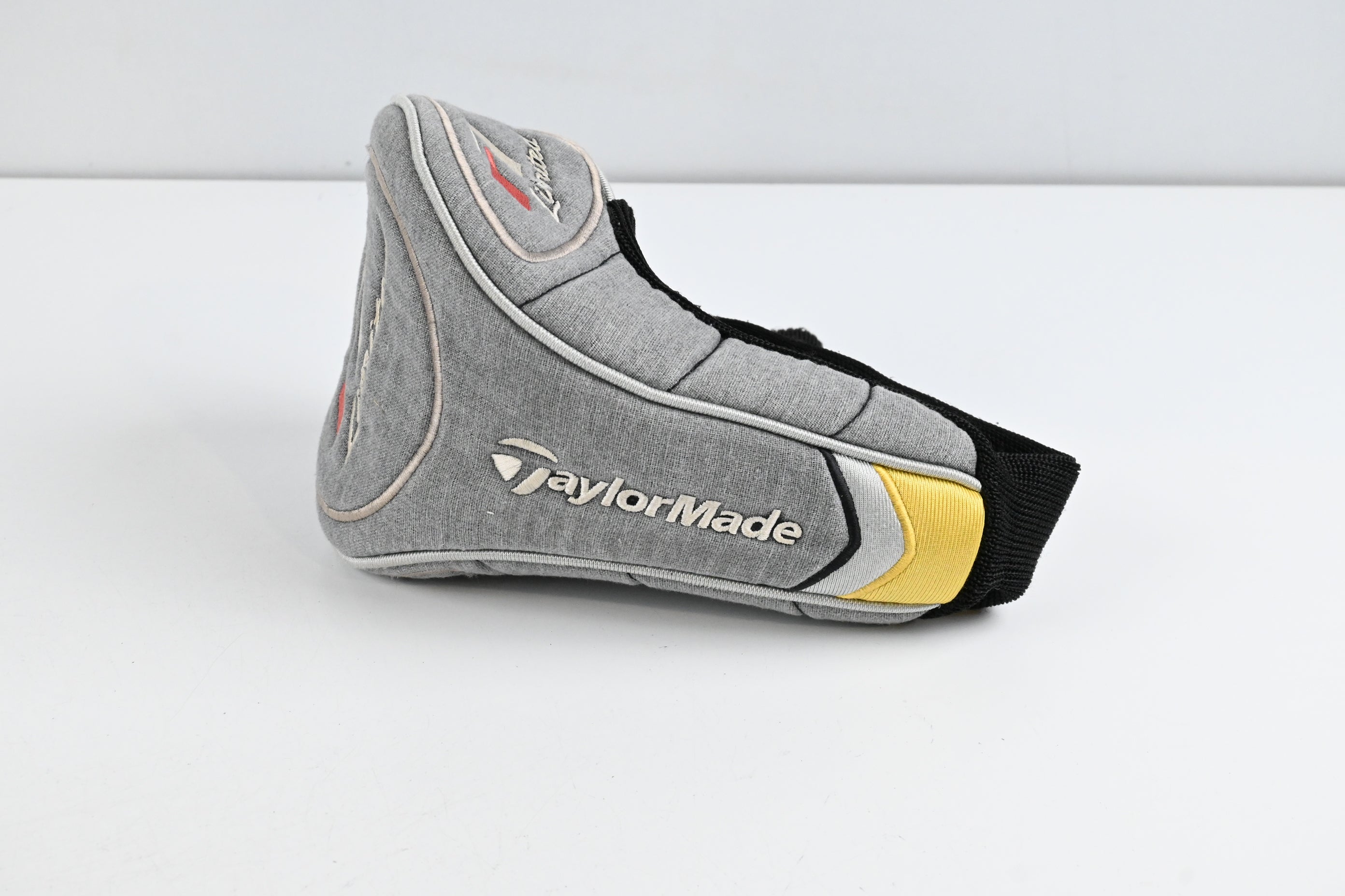 Taylormade R7 Limited Driver / 9.5 Degree / Stiff Flex Grafalloy Blue Shaft
