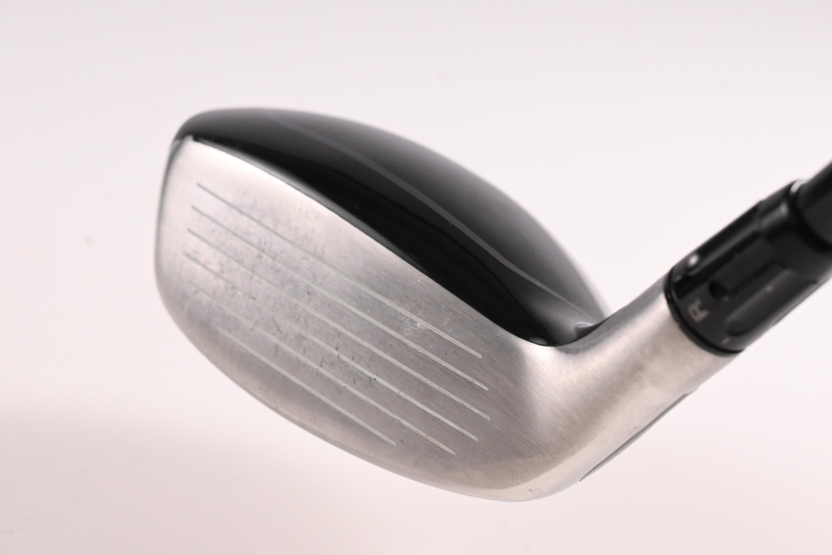Taylormade Rescue 2009 #3 Hybrid / 19 Degree / Regular Flex VooDoo VS8 Shaft