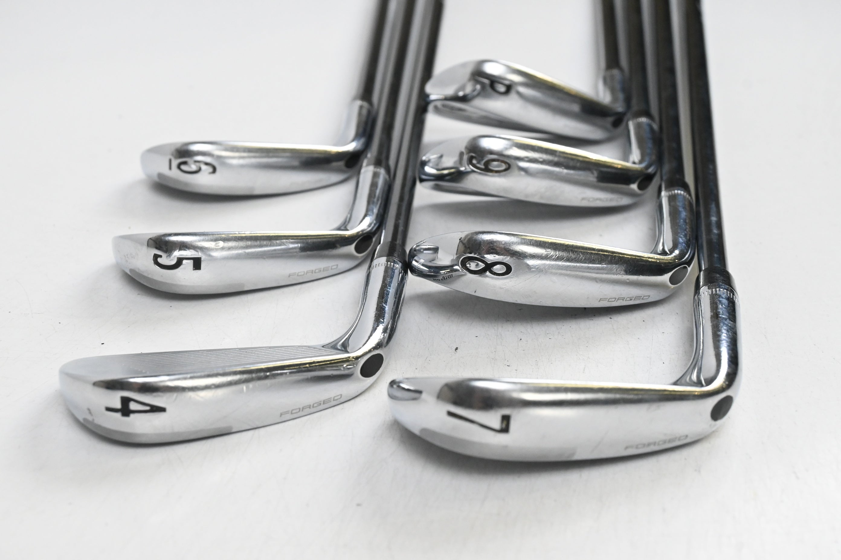 Wilson Staff Model CB 2019 Irons / 4-PW / Regular Flex UST Recoil Dart 75 Shafts
