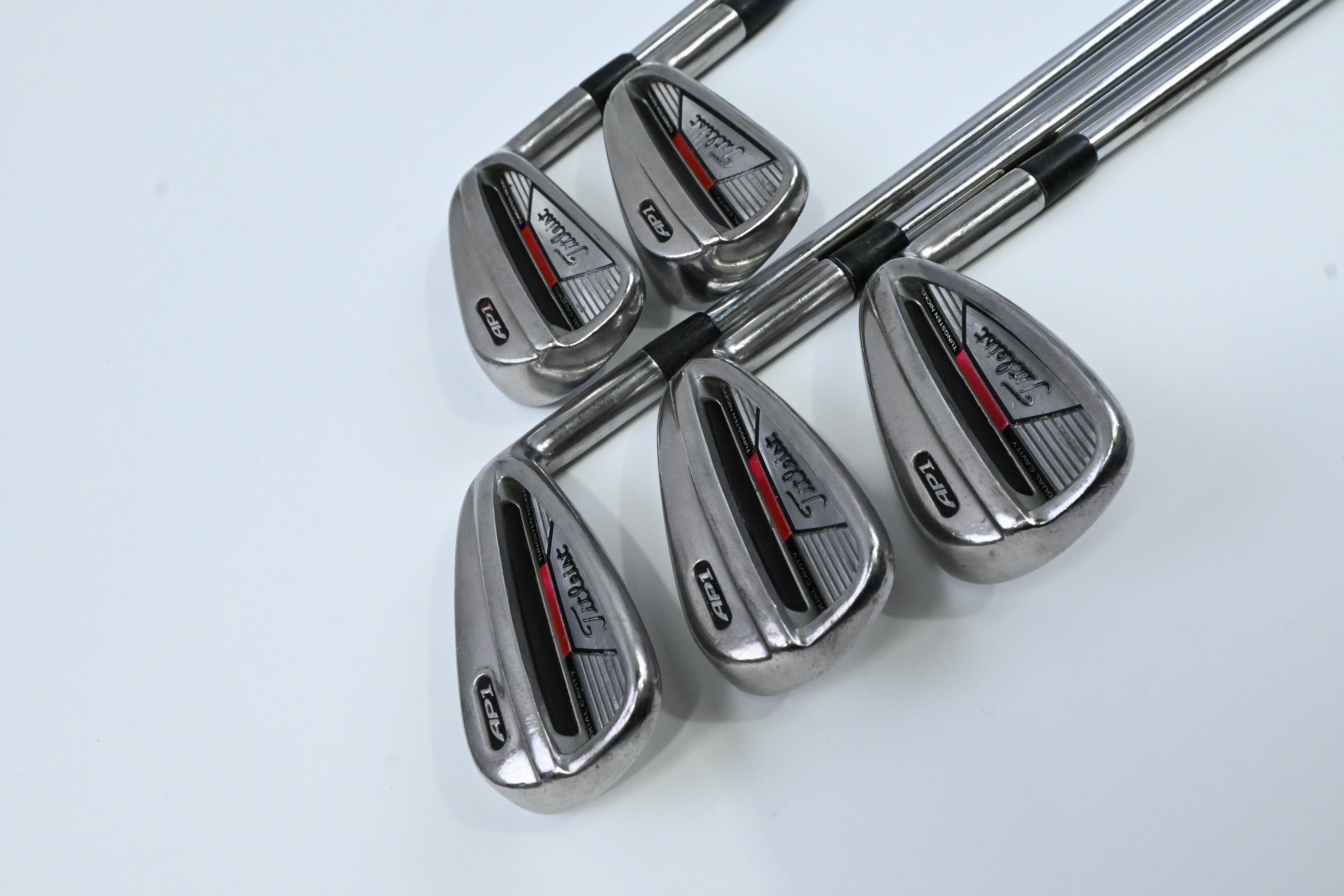 Titleist AP1 710 Irons / 6-PW / Regular Flex Dynamic Gold Shafts