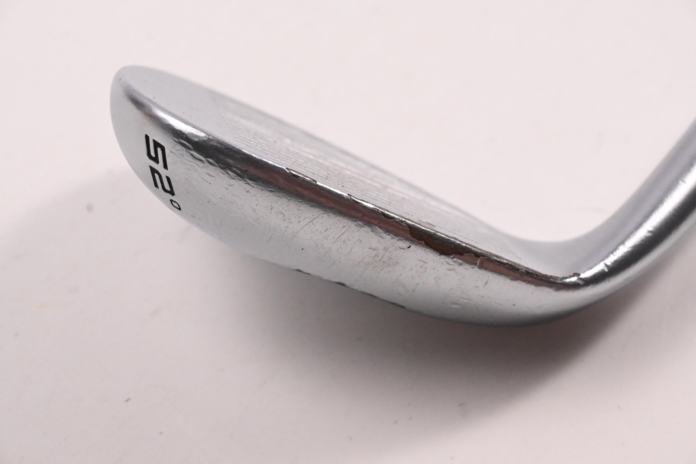 Cobra King Versatile Gap Wedge / 52 Degree / Wedge Flex Dynamic Gold Shaft