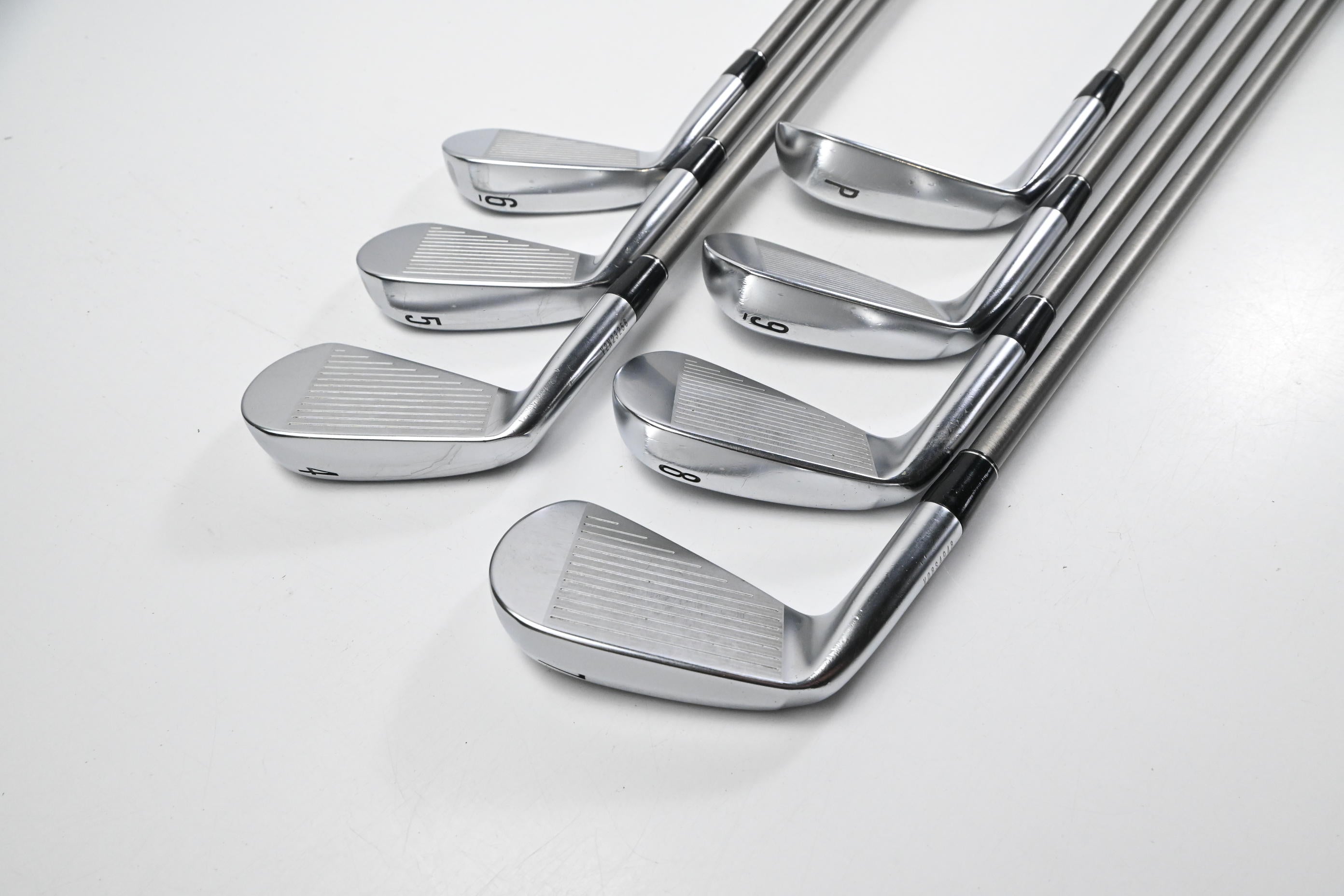Srixon ZXi5 Irons / 4-PW / Regular Flex Aerotech SteelFiber H-Plus 55 Shafts
