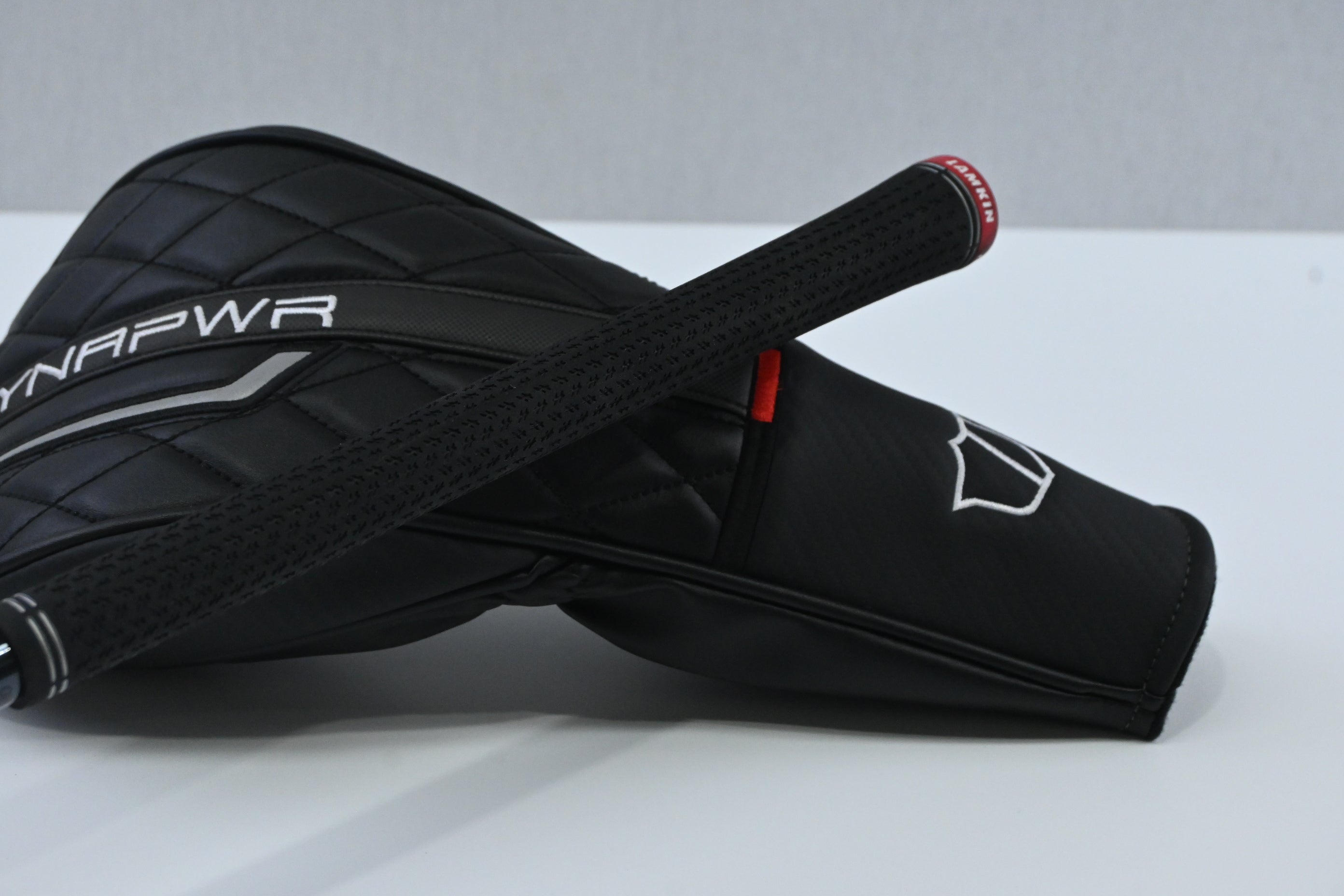 Wilson DYNAPWR Max+ Driver / 10.5 Degree / Stiff Flex UST Lin-Q Blue 5