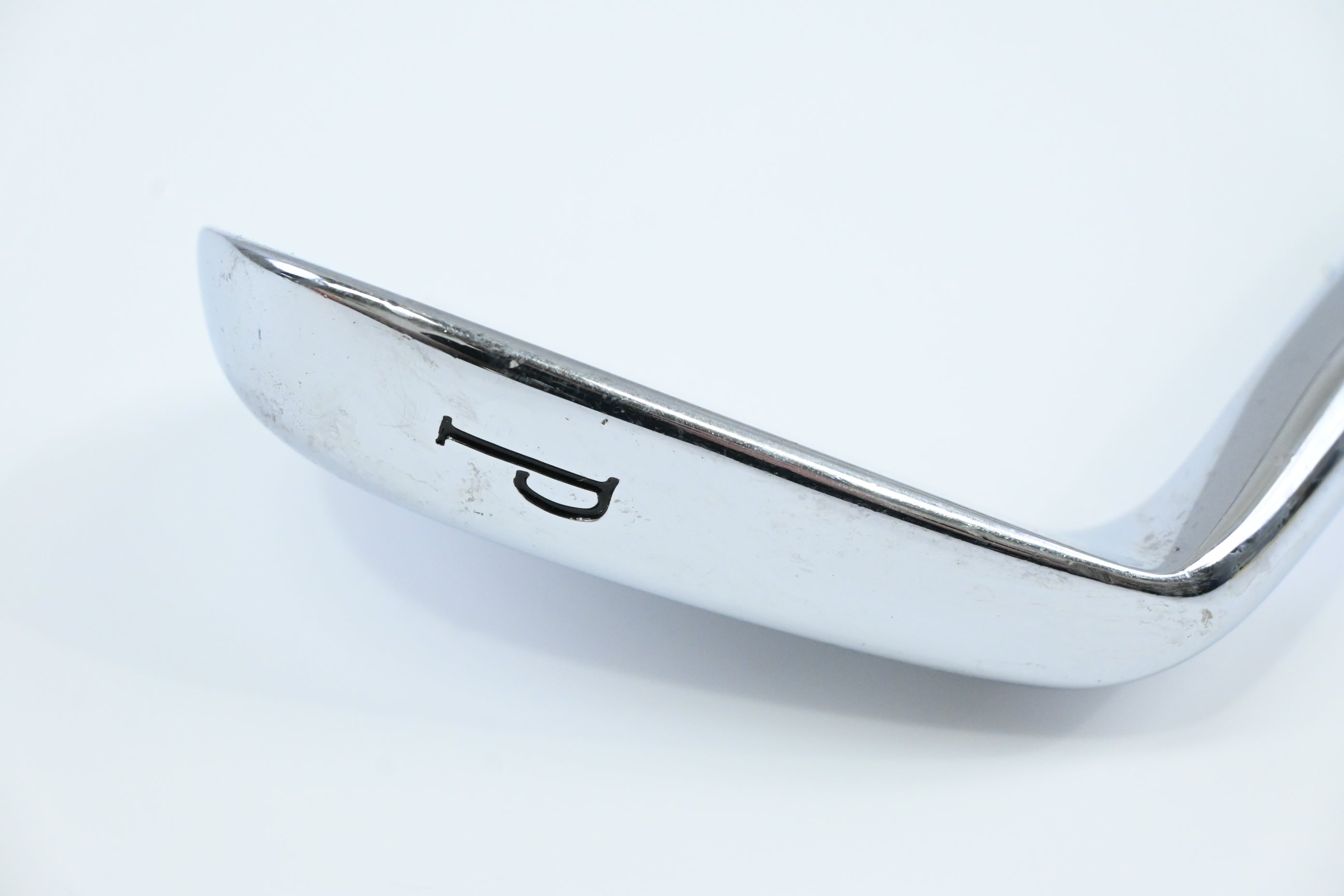 Mizuno MP-33 Pitching Wedge / 48 Degree / Stiff Flex Dynamic Gold S300 Shaft
