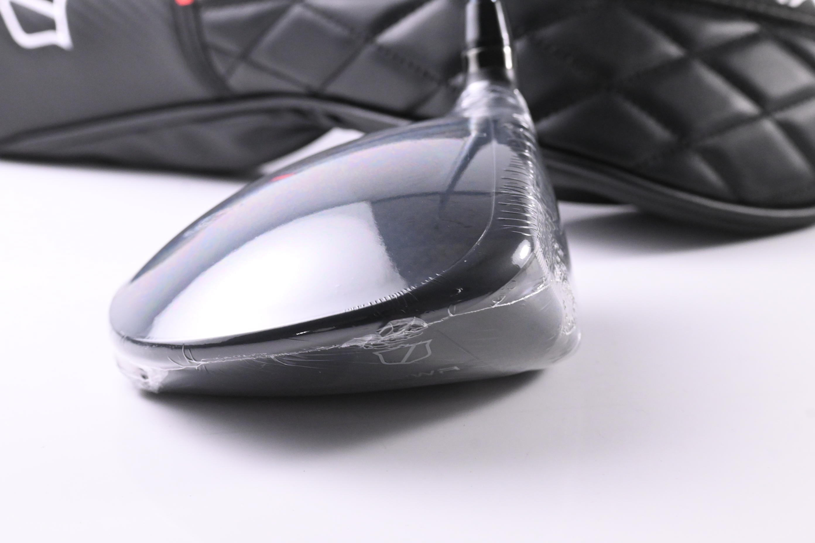 Wilson DYNAPWR Max+ Driver / 10.5 Degree / Regular Flex UST Mamiya LinQ 5 Shaft
