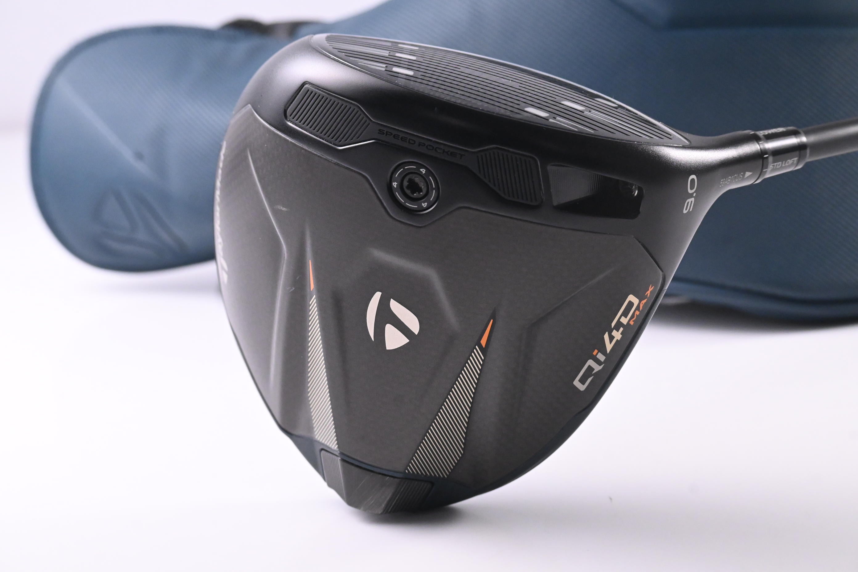 Taylormade Qi4D Max Driver / 9 Degree / Stiff Flex REAX White 60 Shaft