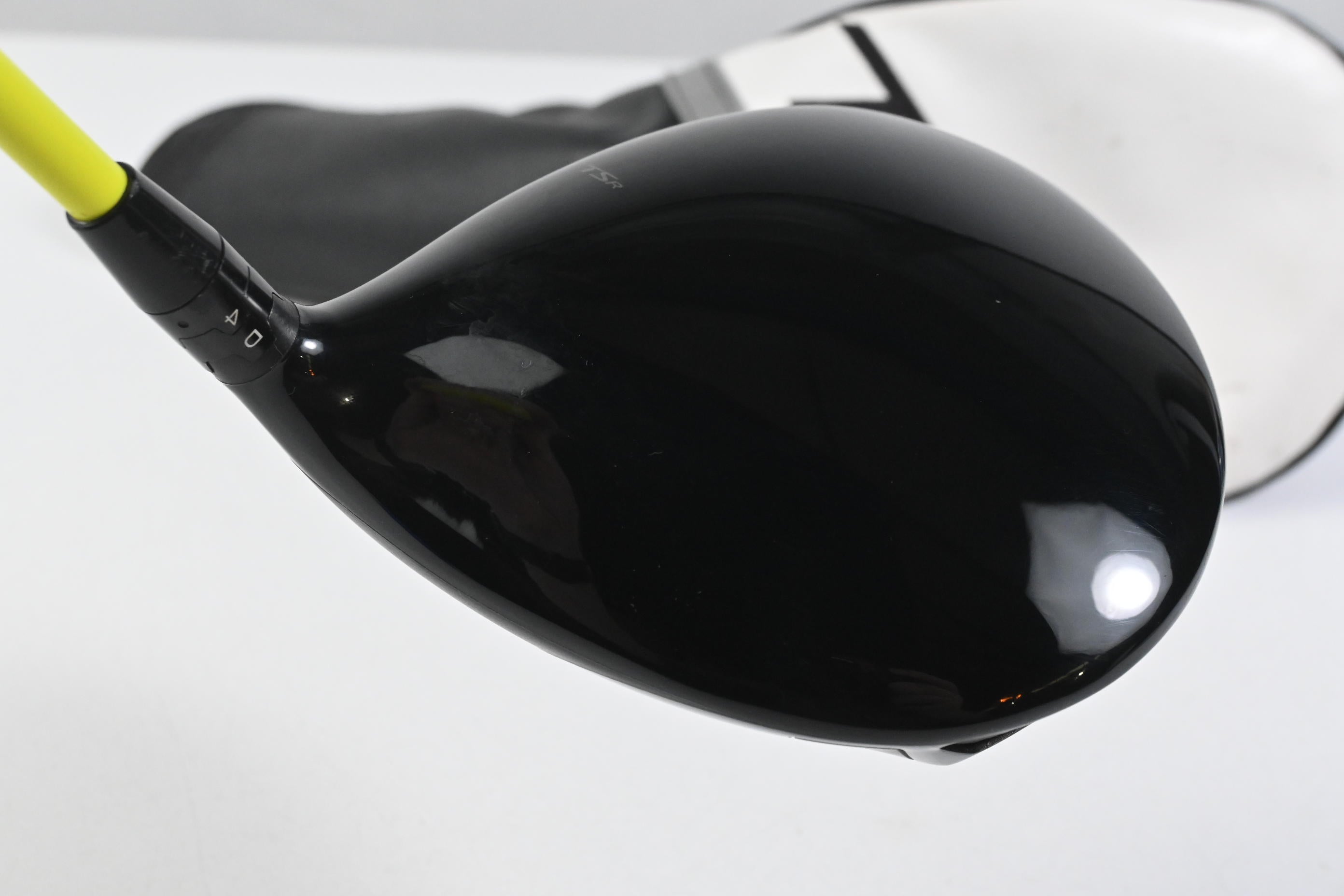 Titleist TSR2 Driver / 9 Degree / Stiff Flex UST Mamiya Proforce V2 6 Shaft