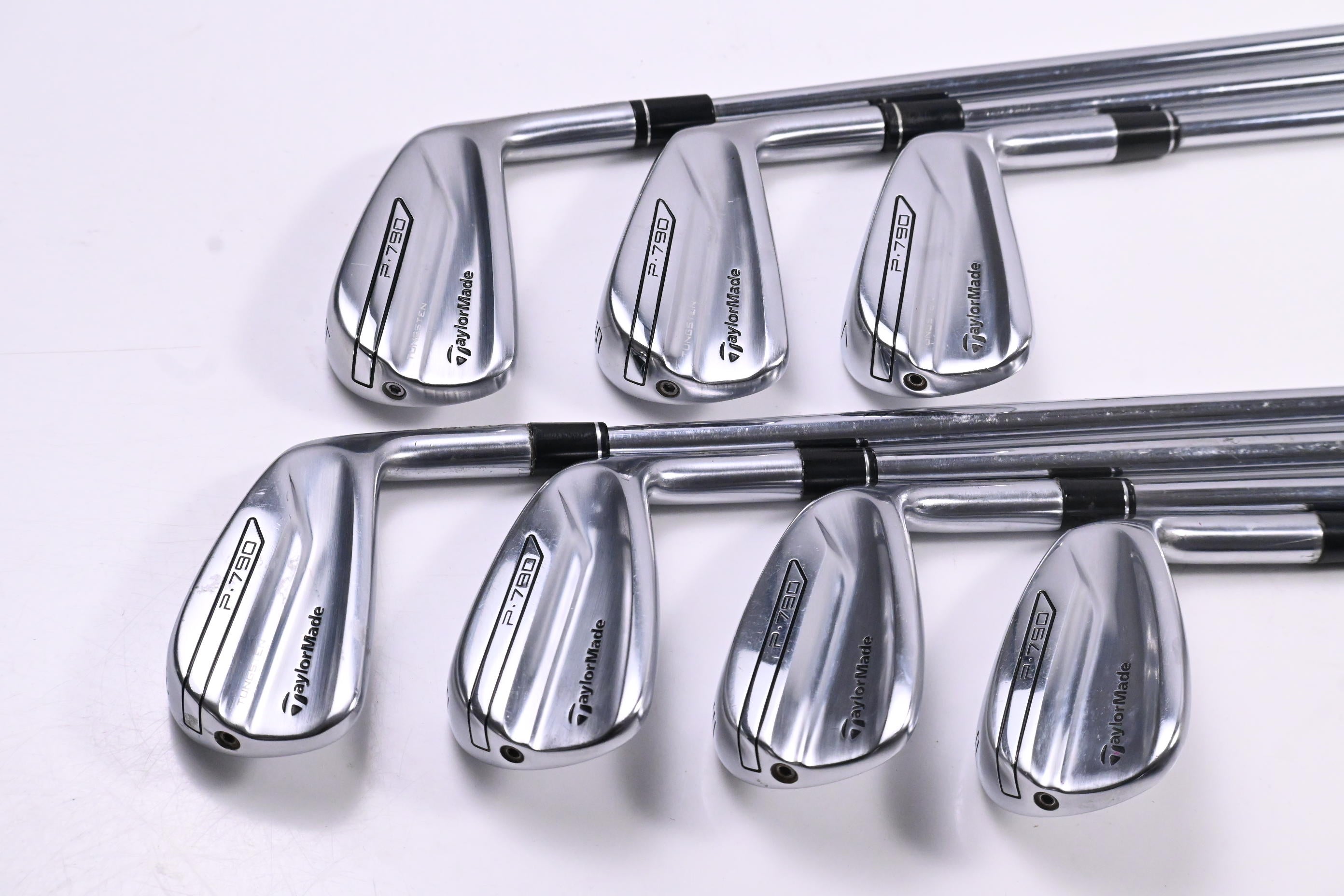 Taylormade P790 2017 Irons / 4-PW / Regular Flex Dynamic Gold SL R300 Shafts