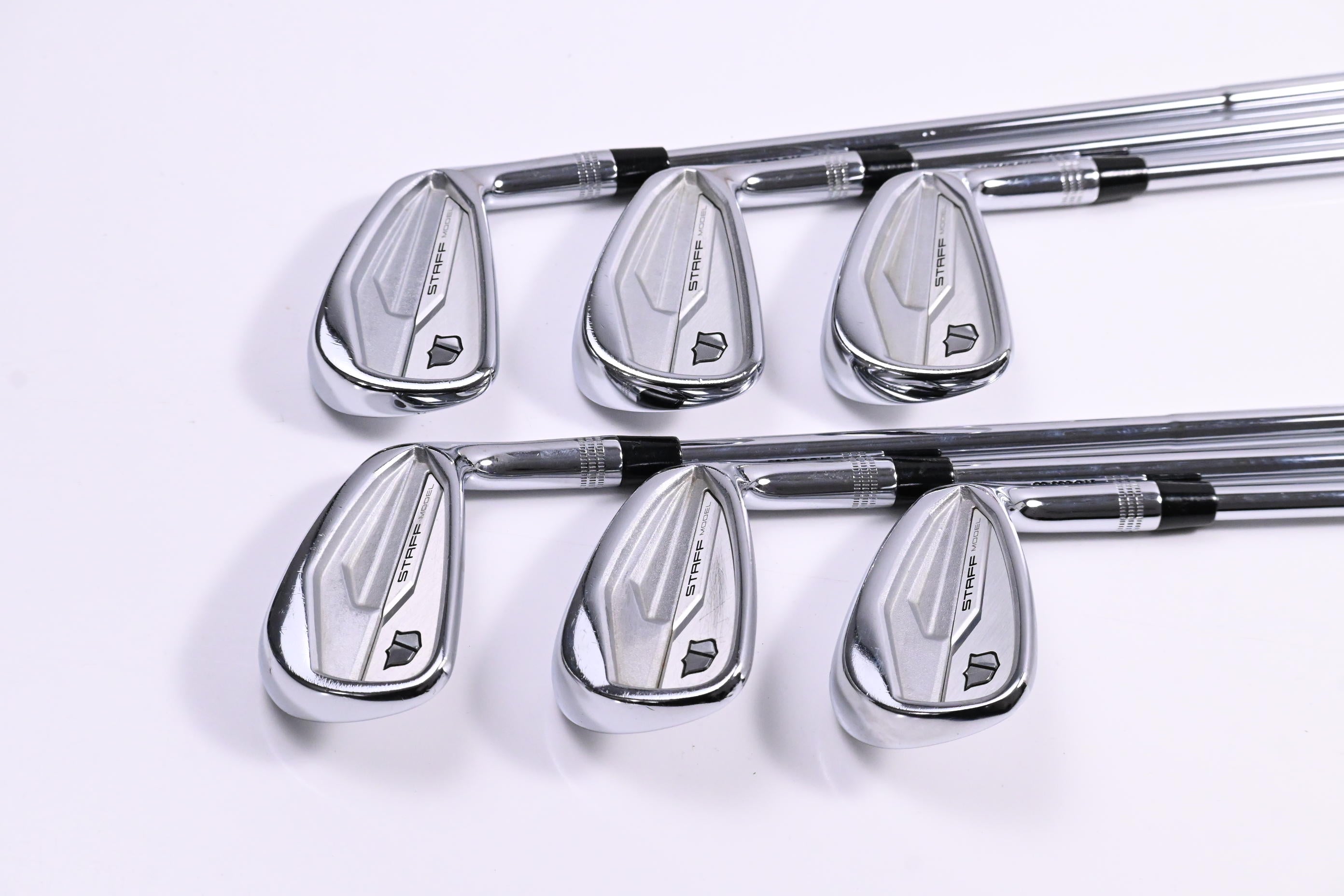 Wilson Staff Model 2024 CB Irons / 4-9i / Stiff Flex Dynamic Gold 115 MID S300