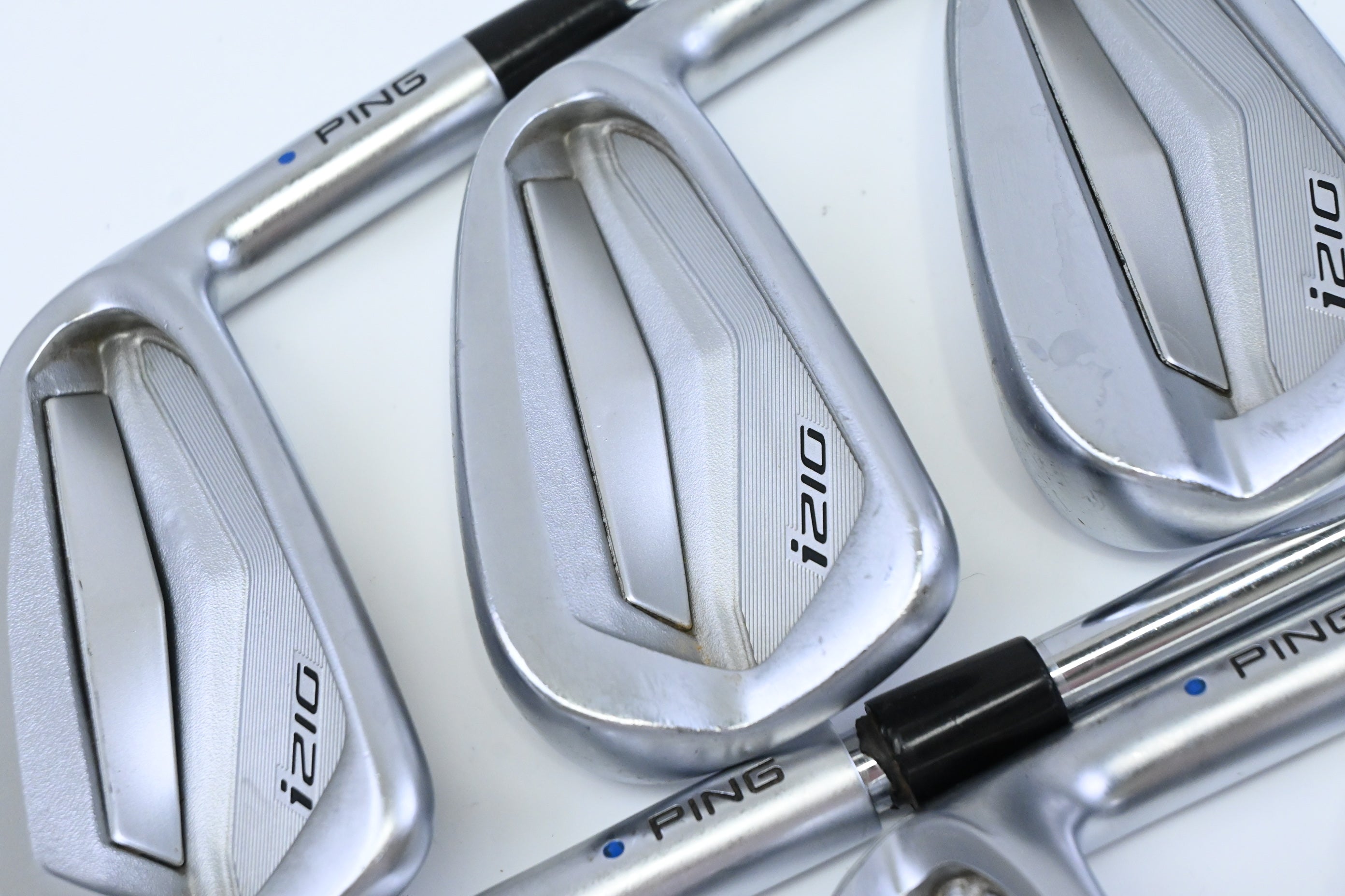 Ping i210 Irons / 5-PW / Blue Dot / Regular Flex Ping AWT 2.0 Shafts