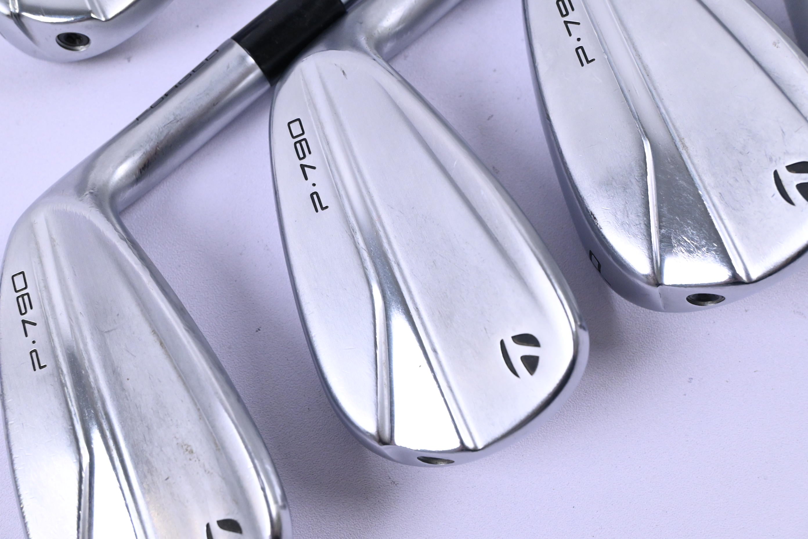 Taylormade P790 2021 Irons / 5-PW+GW / Regular Flex Dynamic Gold 95 Shafts
