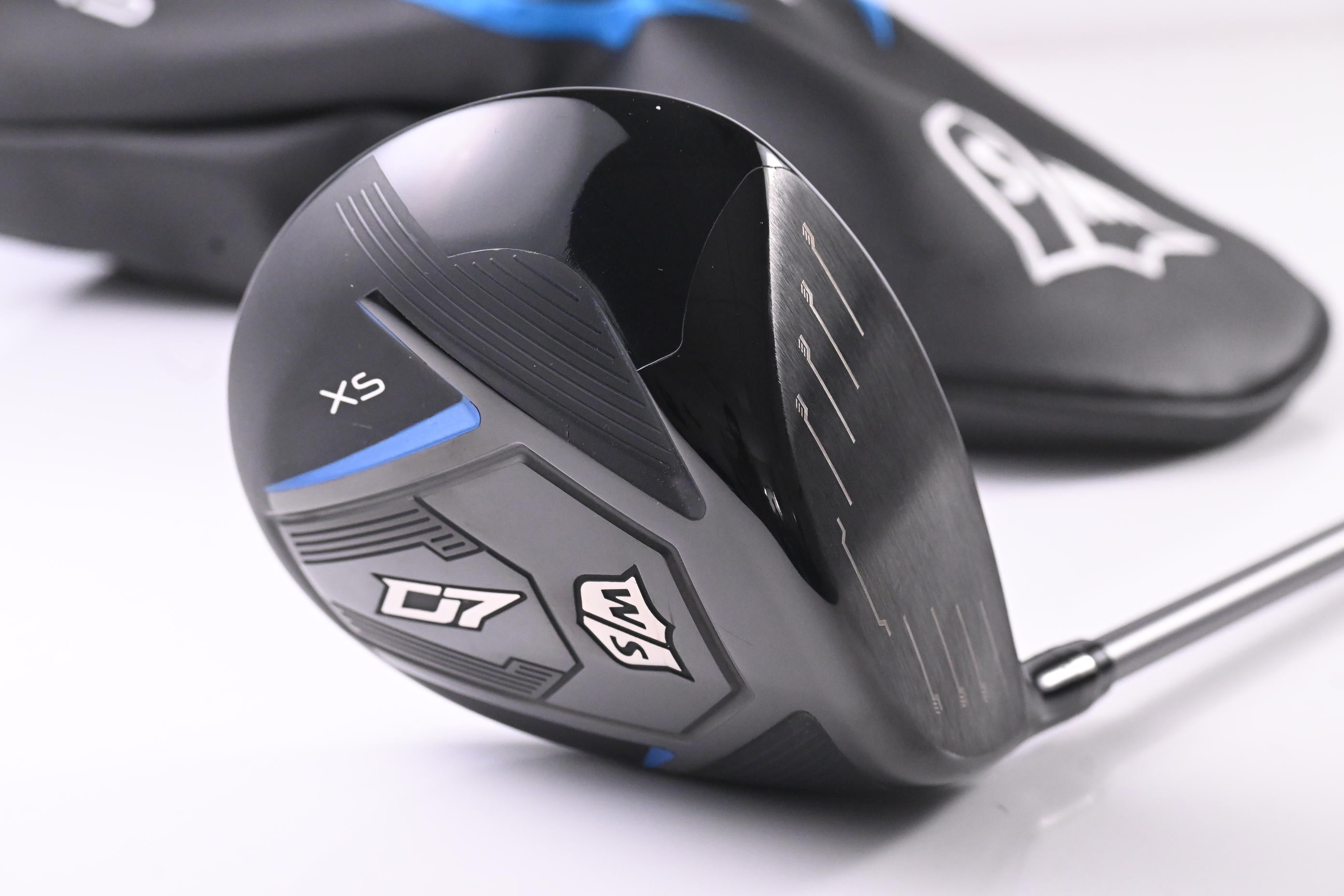 Wilson Staff D7 Driver / 10.5 Degree / Regular Flex UST Mamiya Helium Shaft