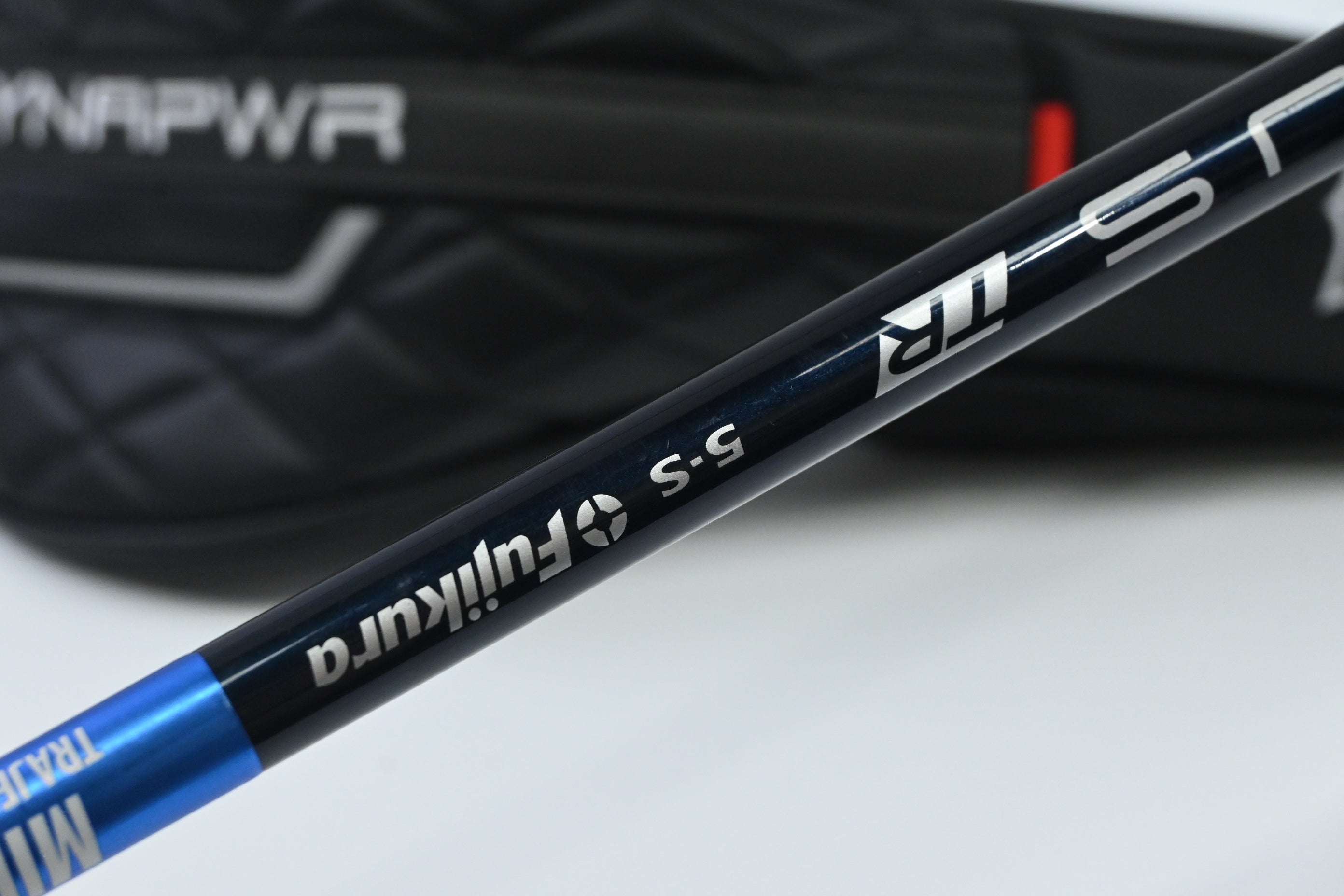 Wilson DYNAPWR 2025 Carbon Driver / 9 Degree / Stiff Flex Fujikura Ventus Blue 5