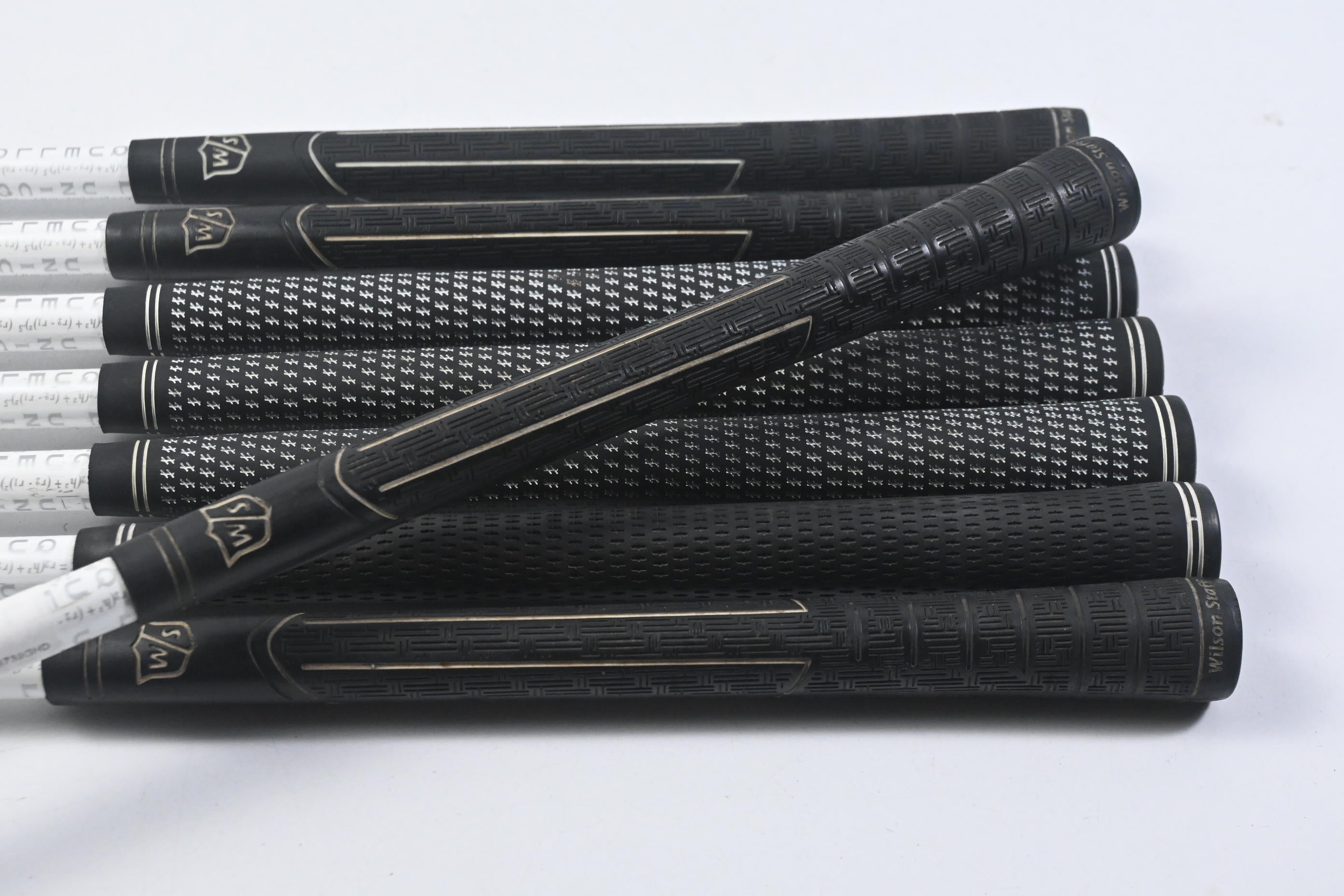 Wilson D100 Irons / 5-PW+GW+SW / Regular Flex Matrix Studio 6.1 Shafts