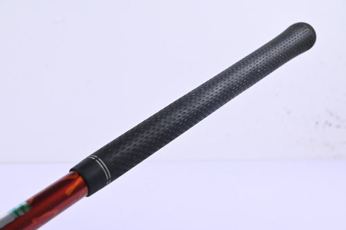 Titleist 910 D2 Driver / 9.5 Degree / Stiff Flex Diamana 'ilima Red 61 Shaft