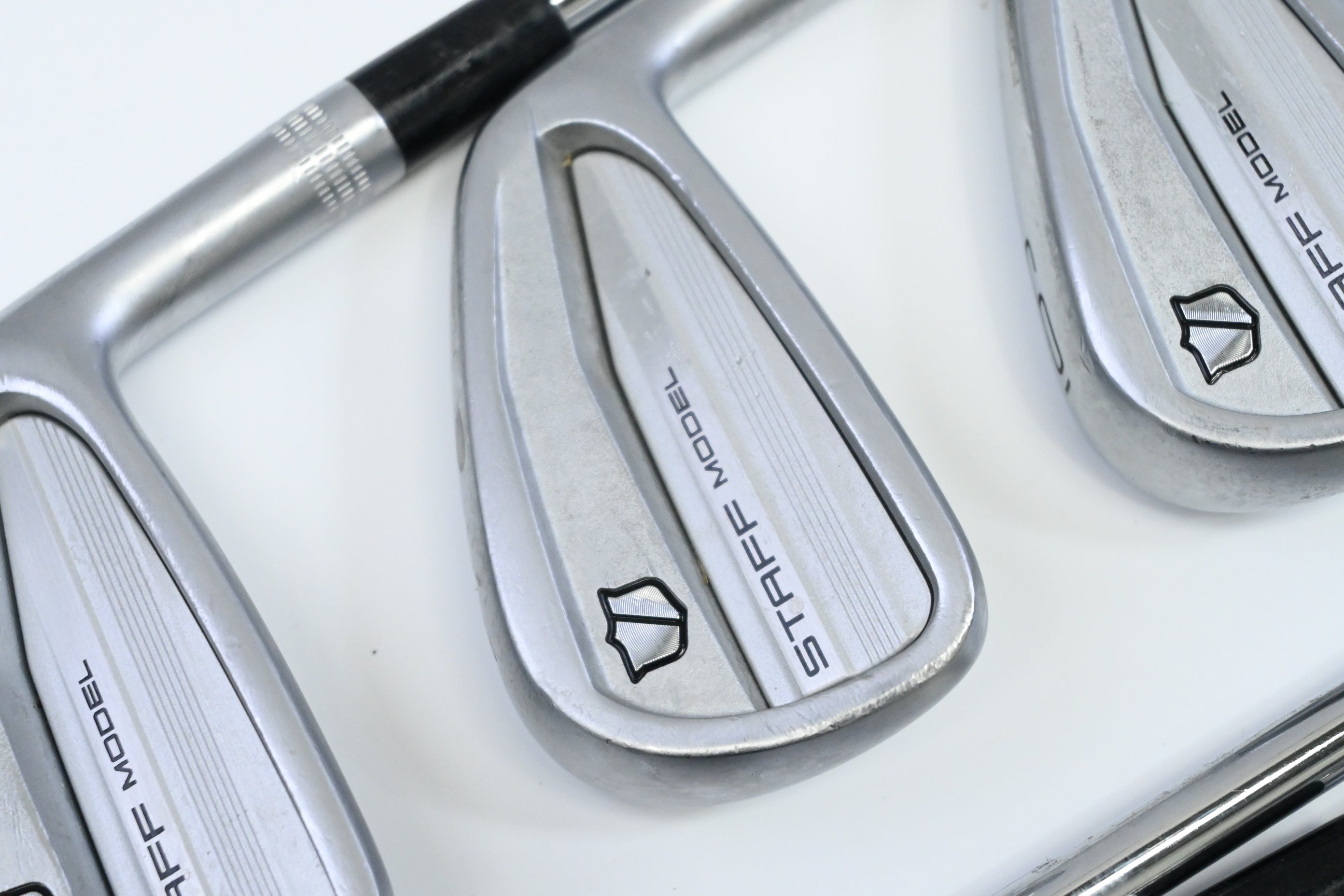 Wilson Staff Model CB 2026 Irons / 4-PW / Stiff Flex Dynamic Gold 115 S300