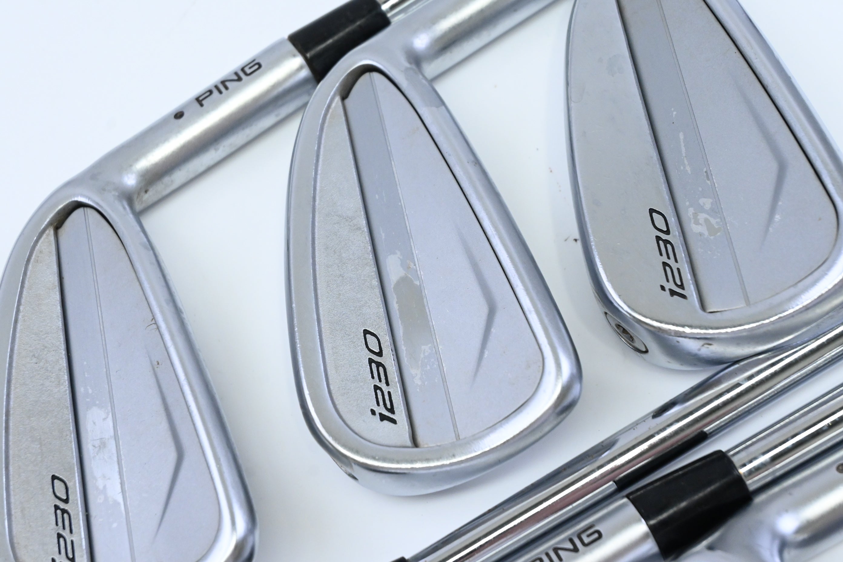 Ping i230 Irons / 4-PW / Black Dot / Stiff Flex Dynamic Gold S400 Shafts
