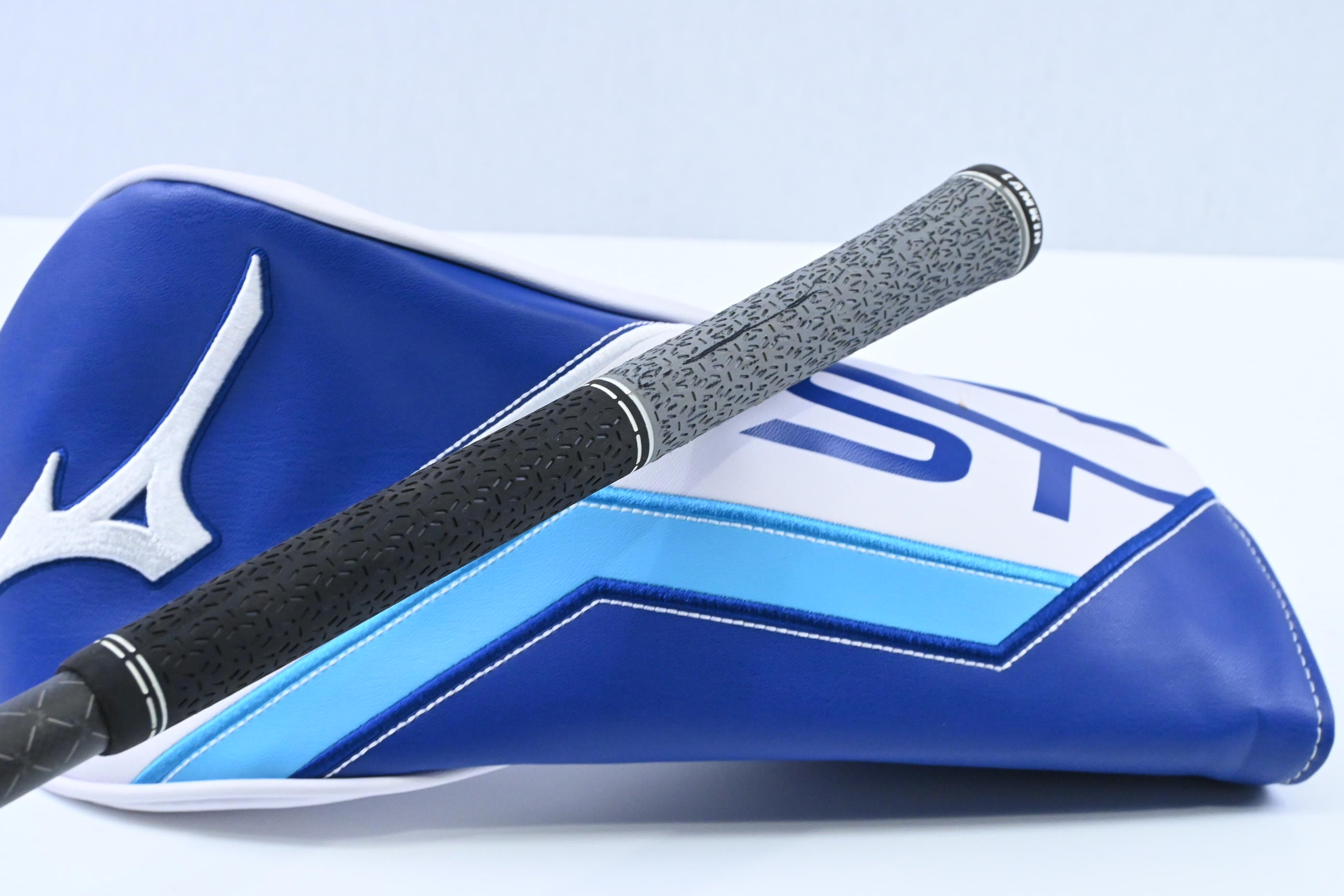 Mizuno ST-Max 230 Driver / 9.5 Degree / Regular Flex Tensei 1K Blue 55 Shaft