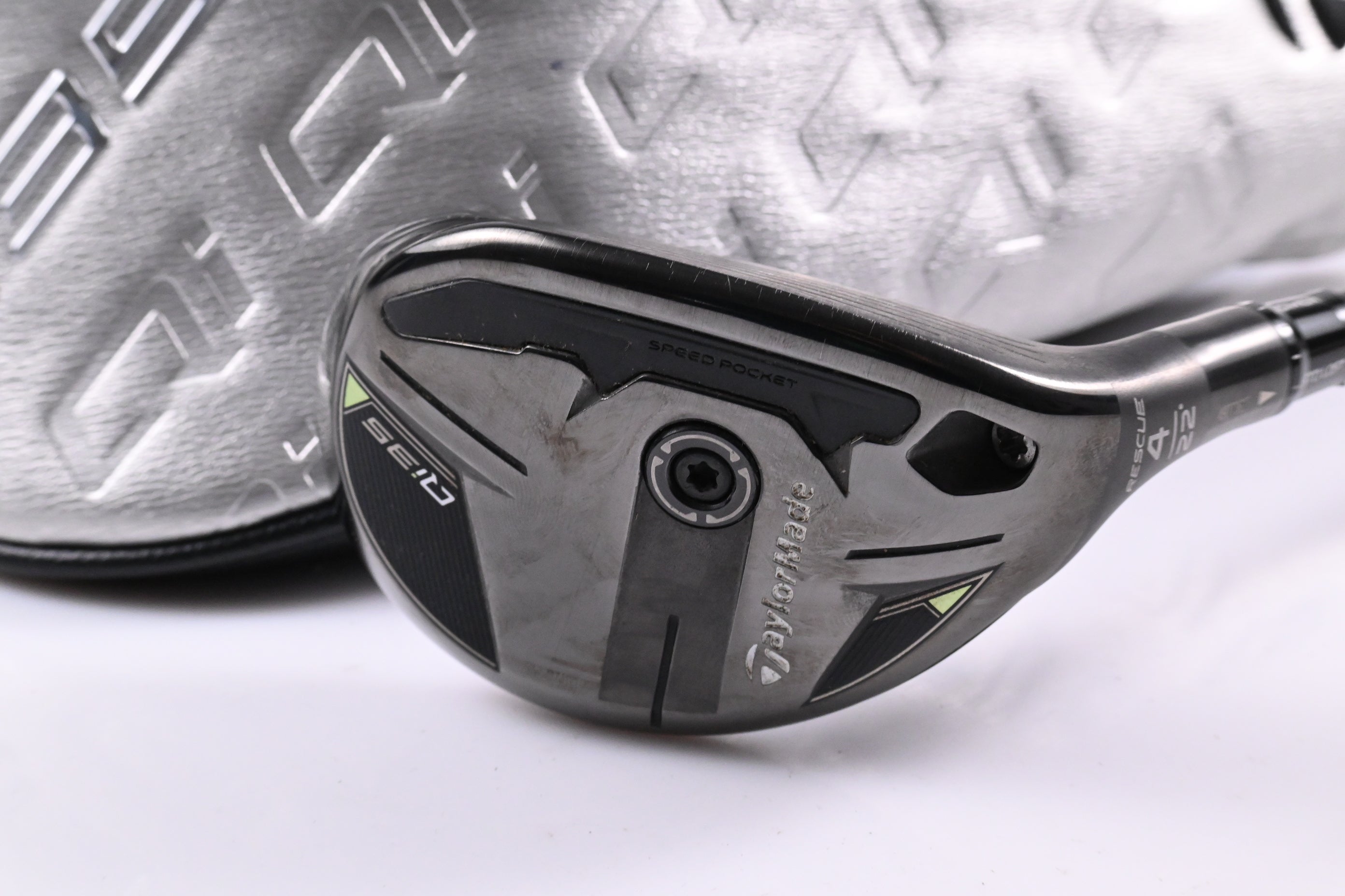 Taylormade Qi35 #4 Hybrid / 22 Degree / Regular Flex Fujikura Ventus Blue 6
