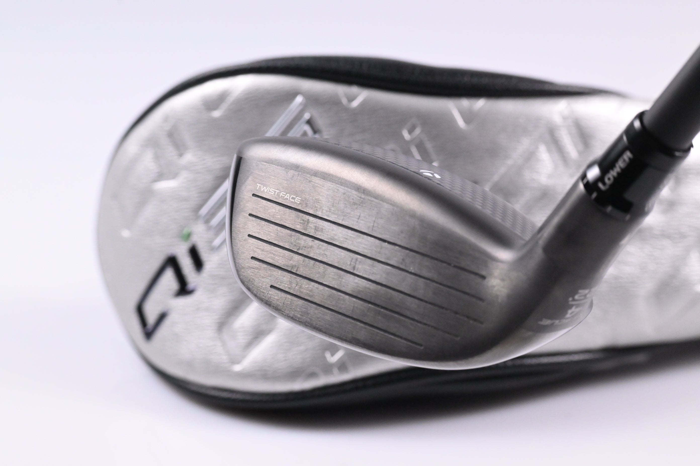Taylormade Qi35 #4 Hybrid / 22 Degree / Regular Flex Fujikura Ventus Blue 6