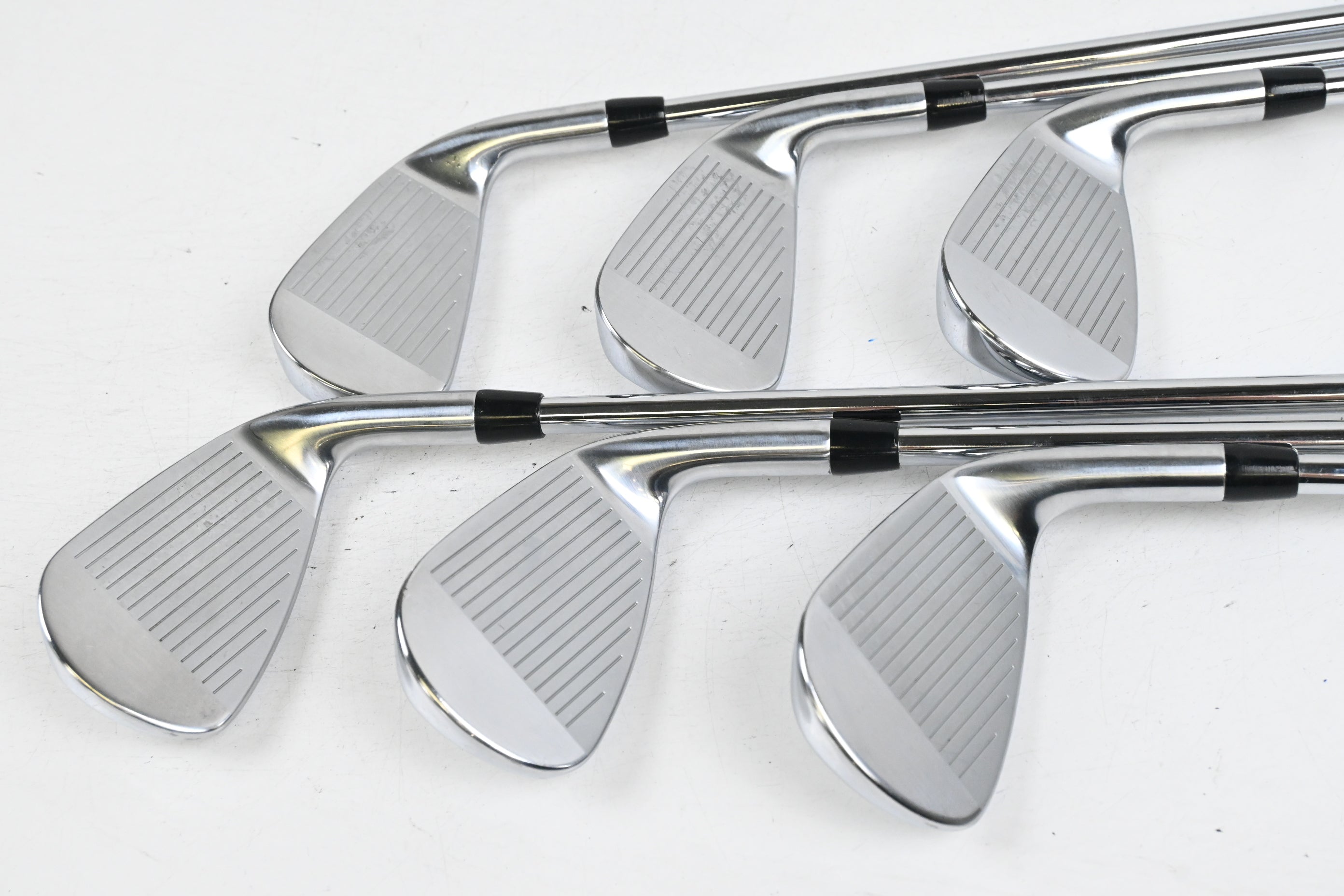 Left Hand Titleist T350 2023 Irons / 6-PW+GW / Regular Flex AMT Red R300 Shafts