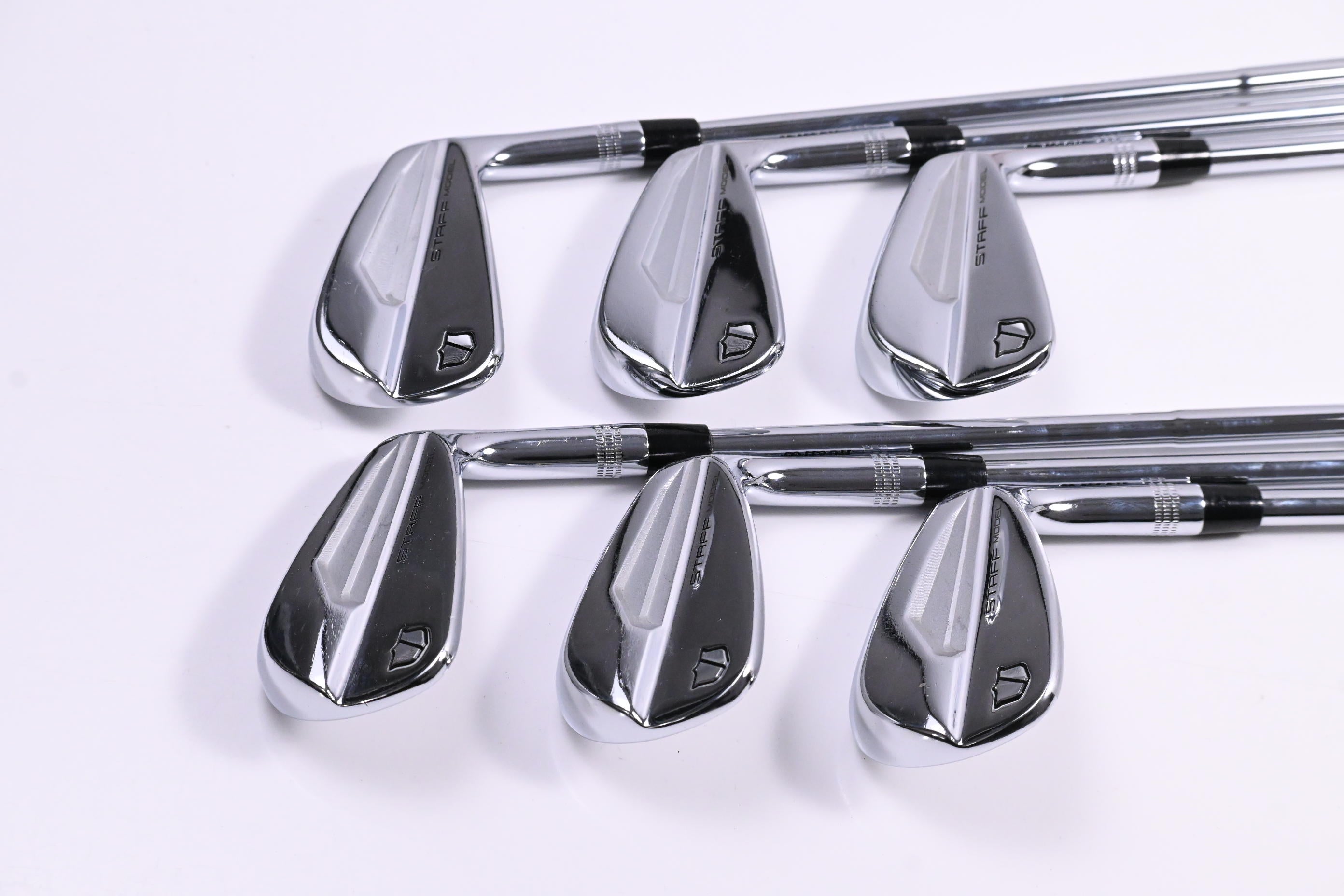 Wilson Staff Model Blade 2024 Irons / 5-PW / Stiff Flex Dynamic Gold 115 S300