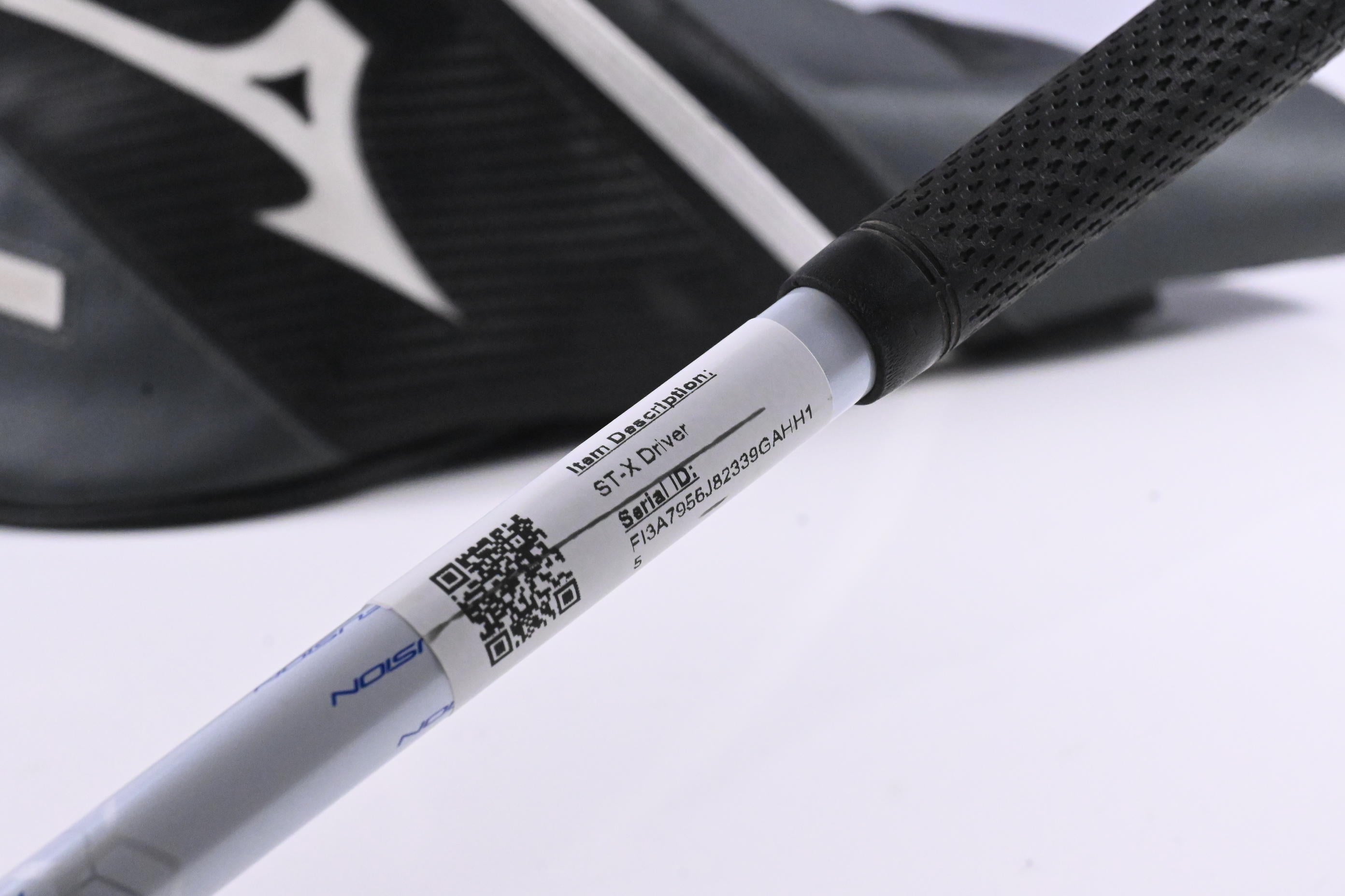Mizuno ST-X Driver / 10.5 Degree / Regular Flex MFusion 039 Shaft