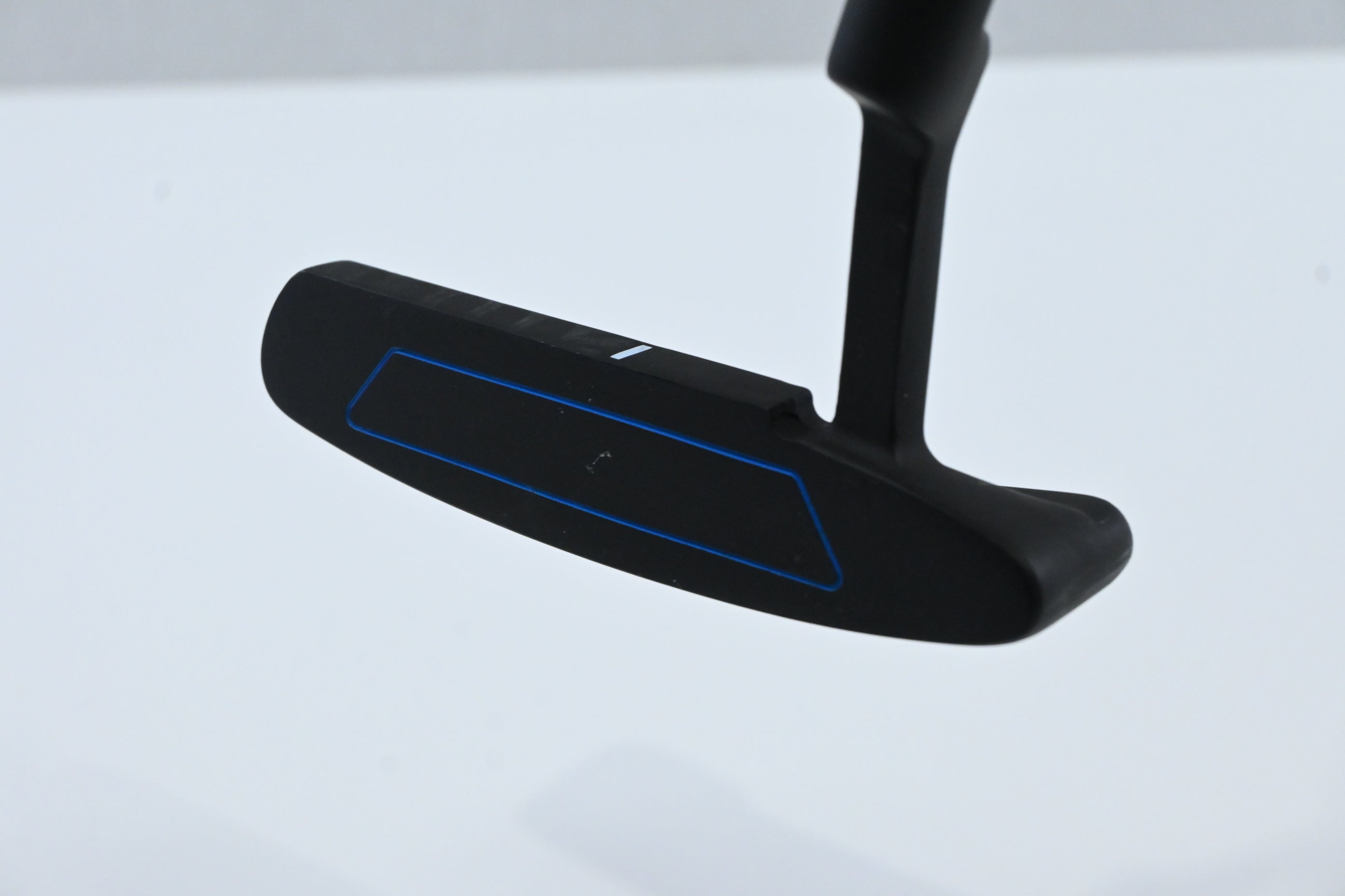 Junior Wilson Deep Red Putter / 34 Inch