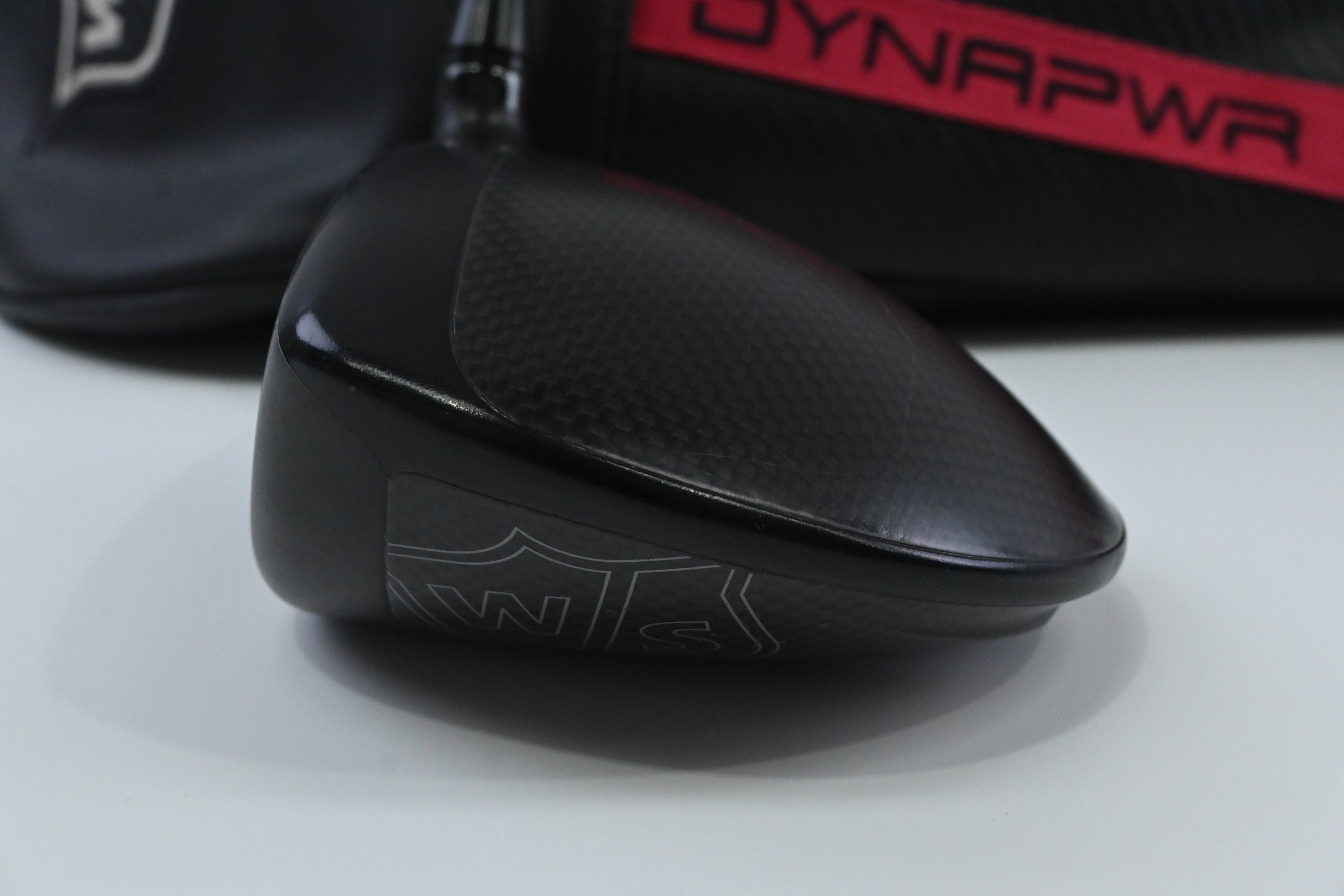 Left Hand Wilson Dynapower Carbon 2023 Driver / 9 Degree / Stiff Flex Ventus