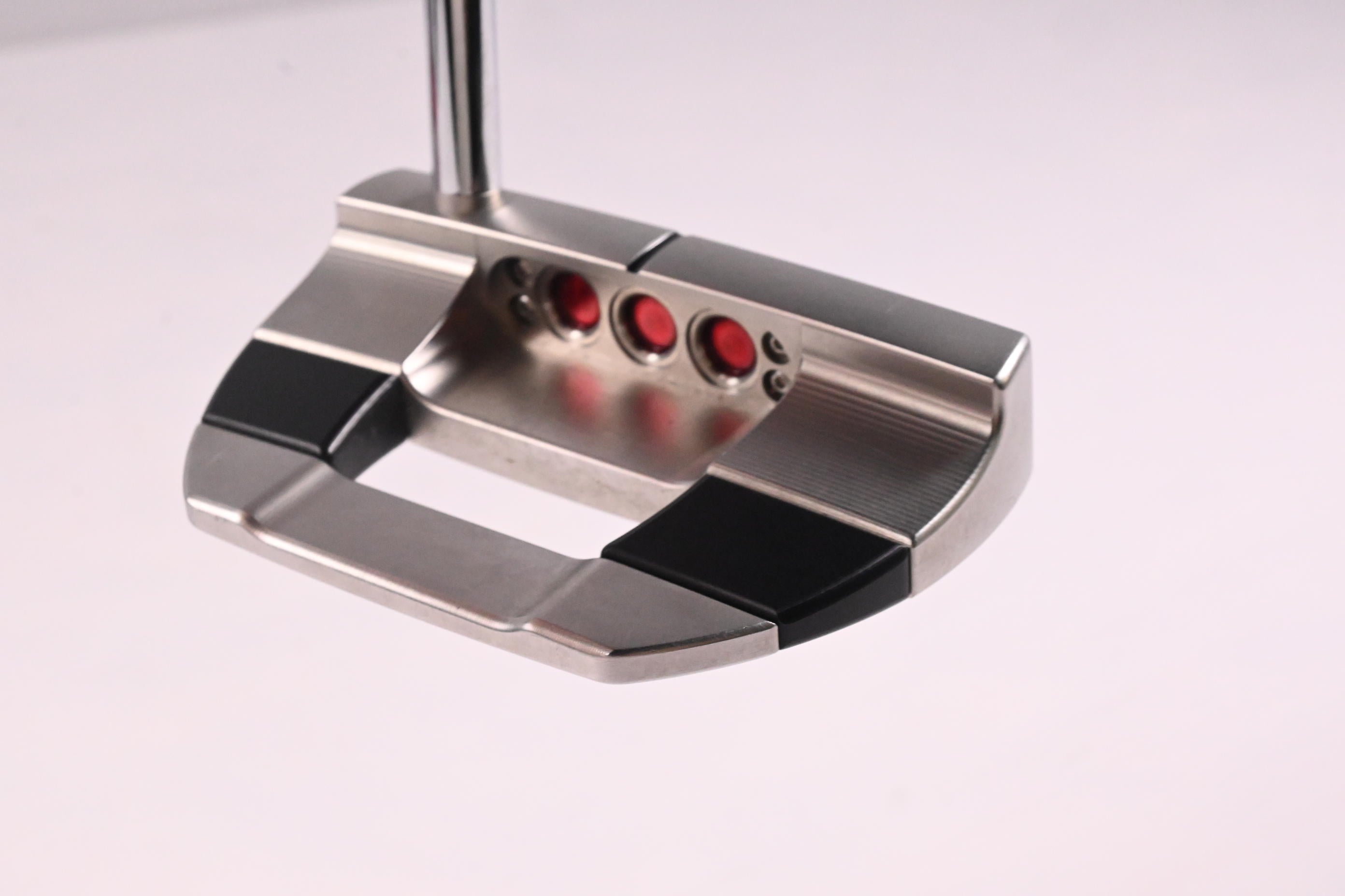 Scotty Cameron Studio Style Fastback 2025 Putter / 34 Inch