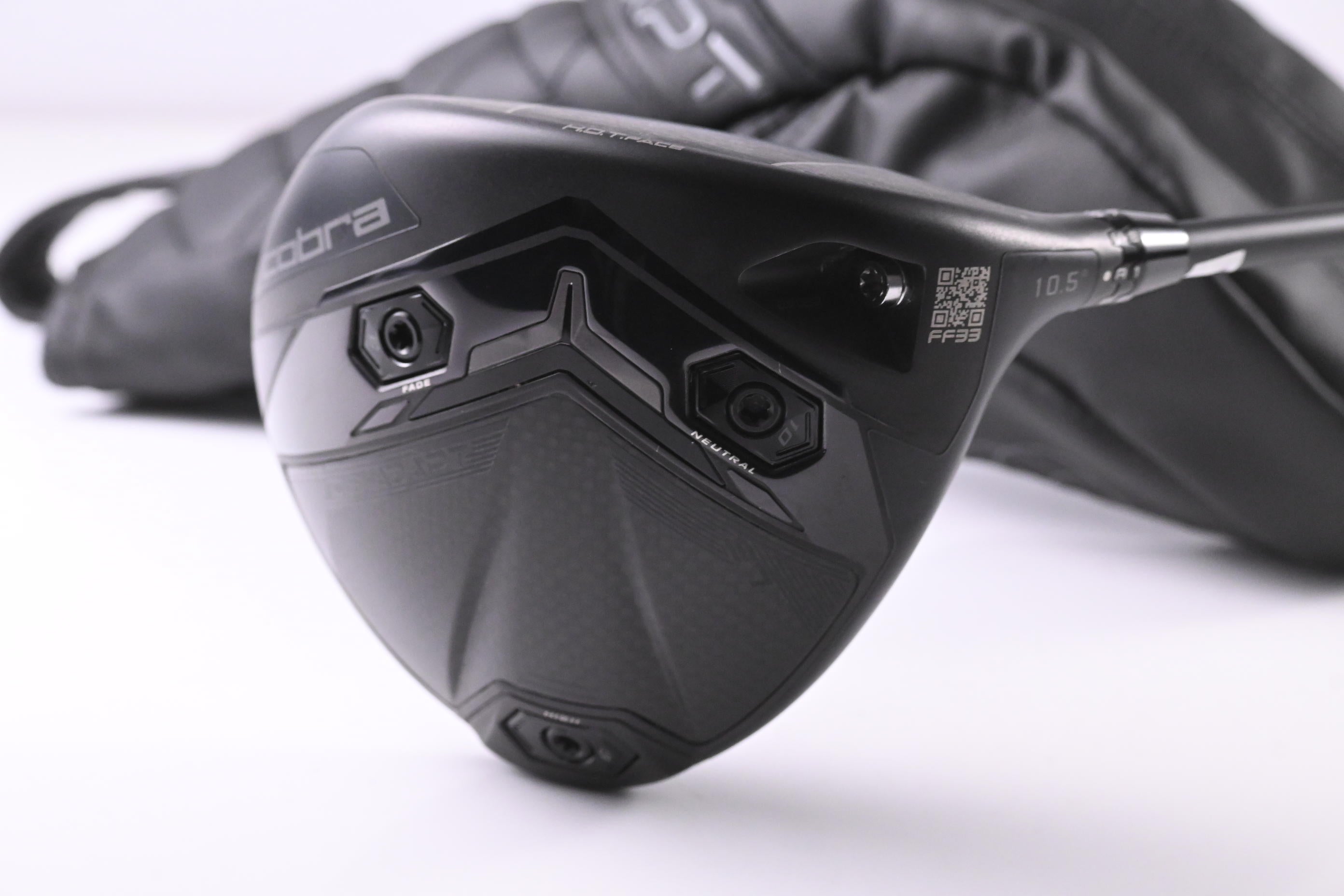 Cobra DS-Adapt LS Driver / 10.5 Degree / Regular Flex Vanquish 4 Shaft