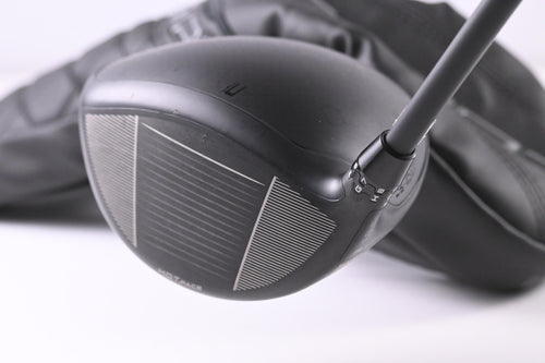 Cobra DS-Adapt LS Driver / 10.5 Degree / Regular Flex Vanquish 4 Shaft