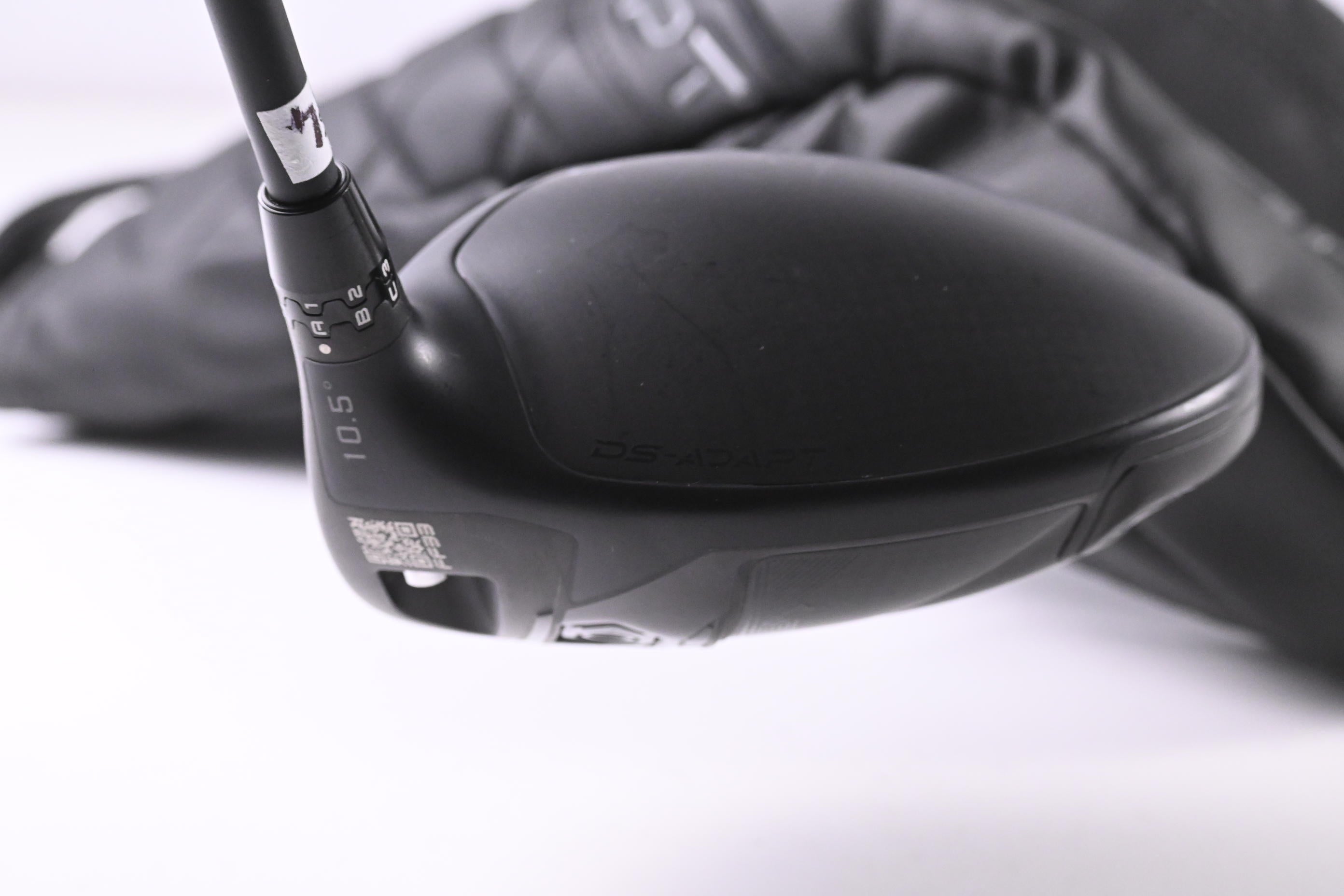 Cobra DS-Adapt LS Driver / 10.5 Degree / Regular Flex Vanquish 4 Shaft