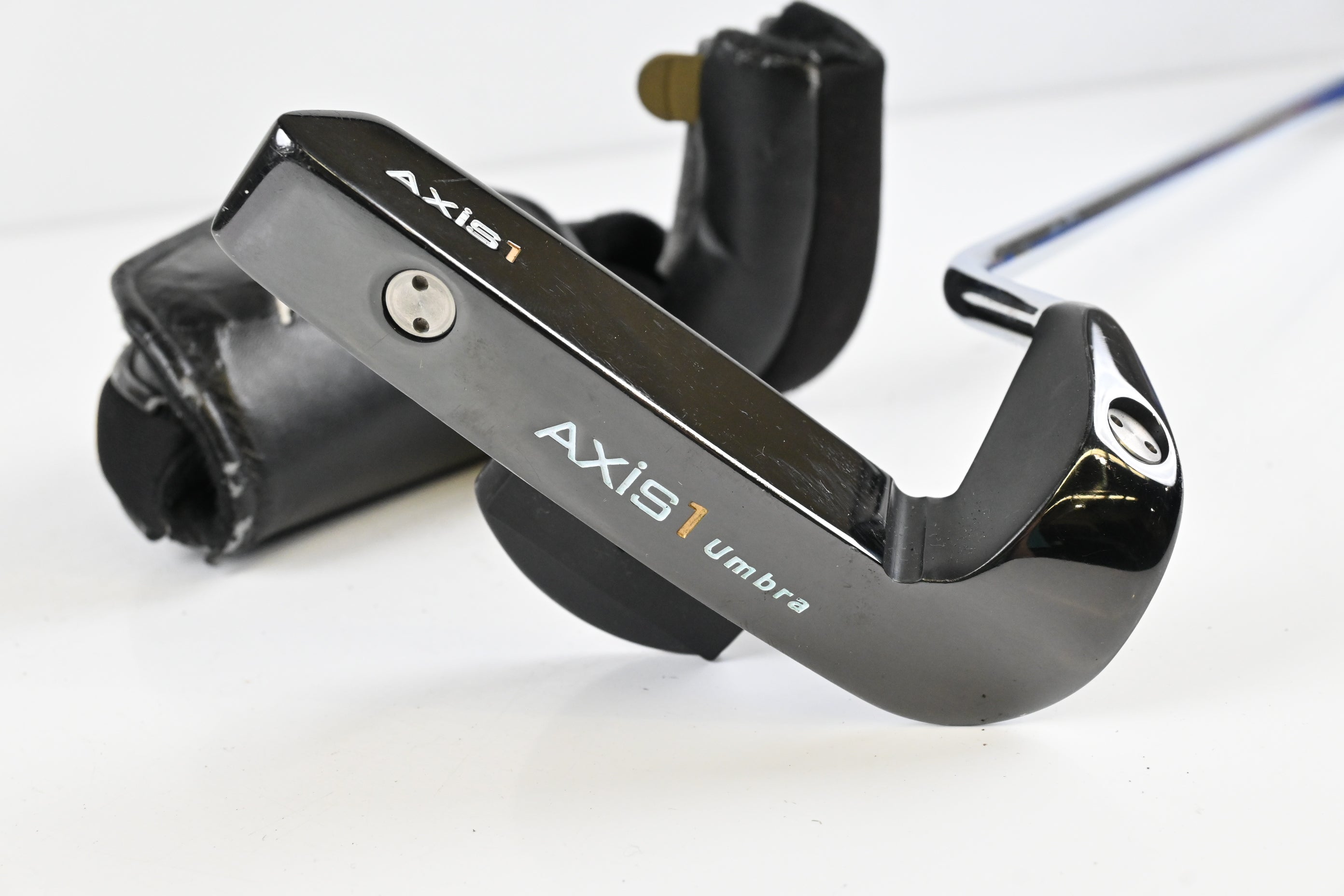 Axis1 Umbra Putter / 35 Inch