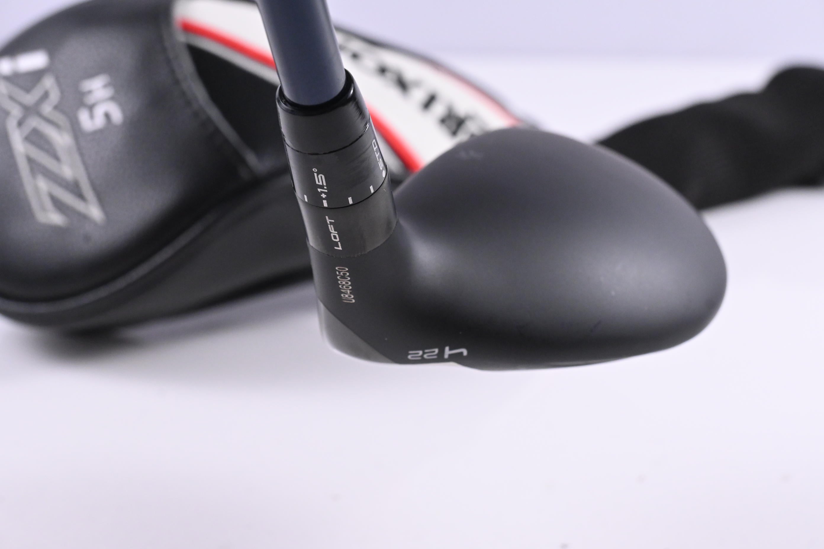 Srixon ZXi #4 Hybrid / 22 Degree / Regular Flex Fujikura Ventus TR Blue 7 Shaft