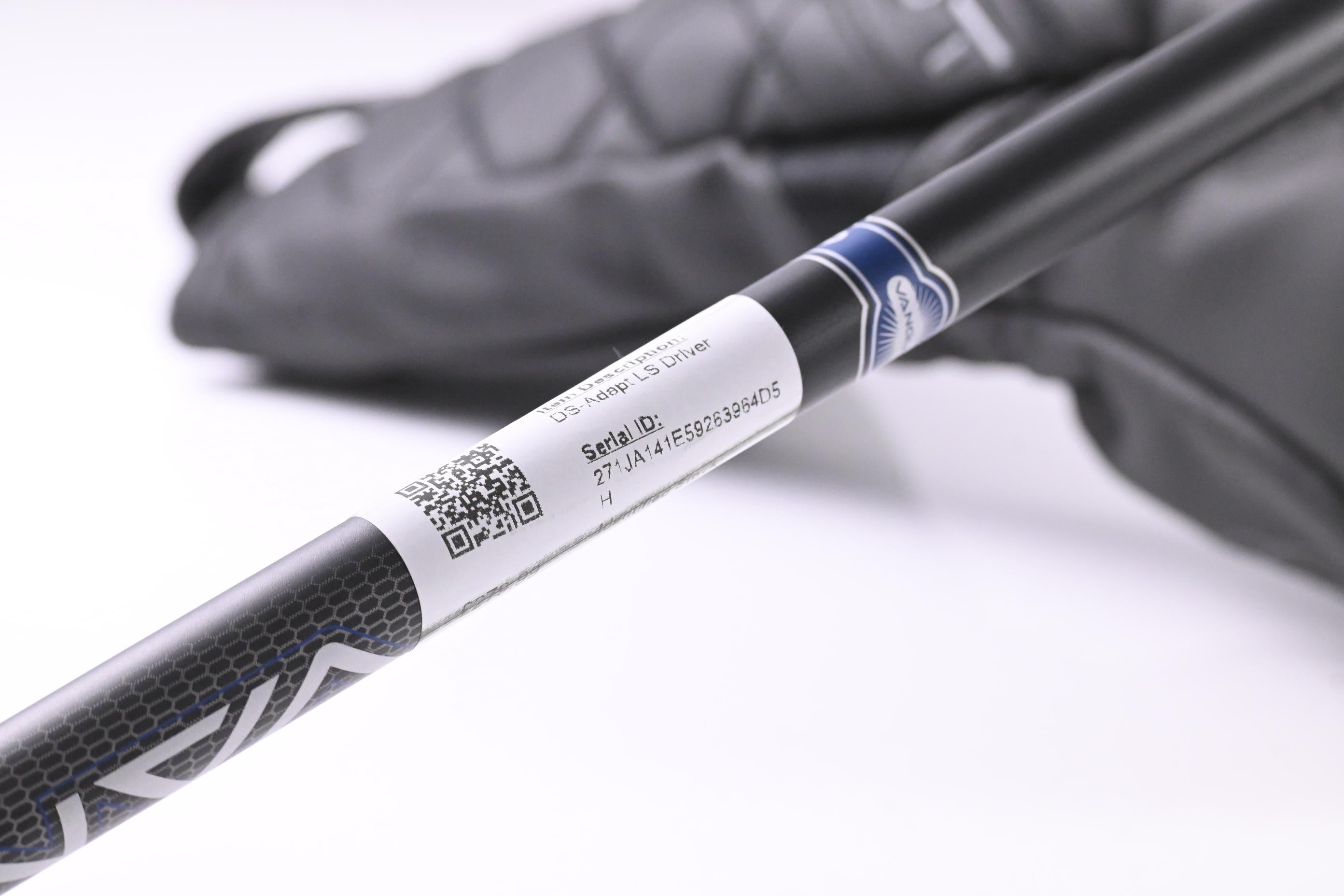 Cobra DS-Adapt LS Driver / 10.5 Degree / Regular Flex Vanquish 4 Shaft
