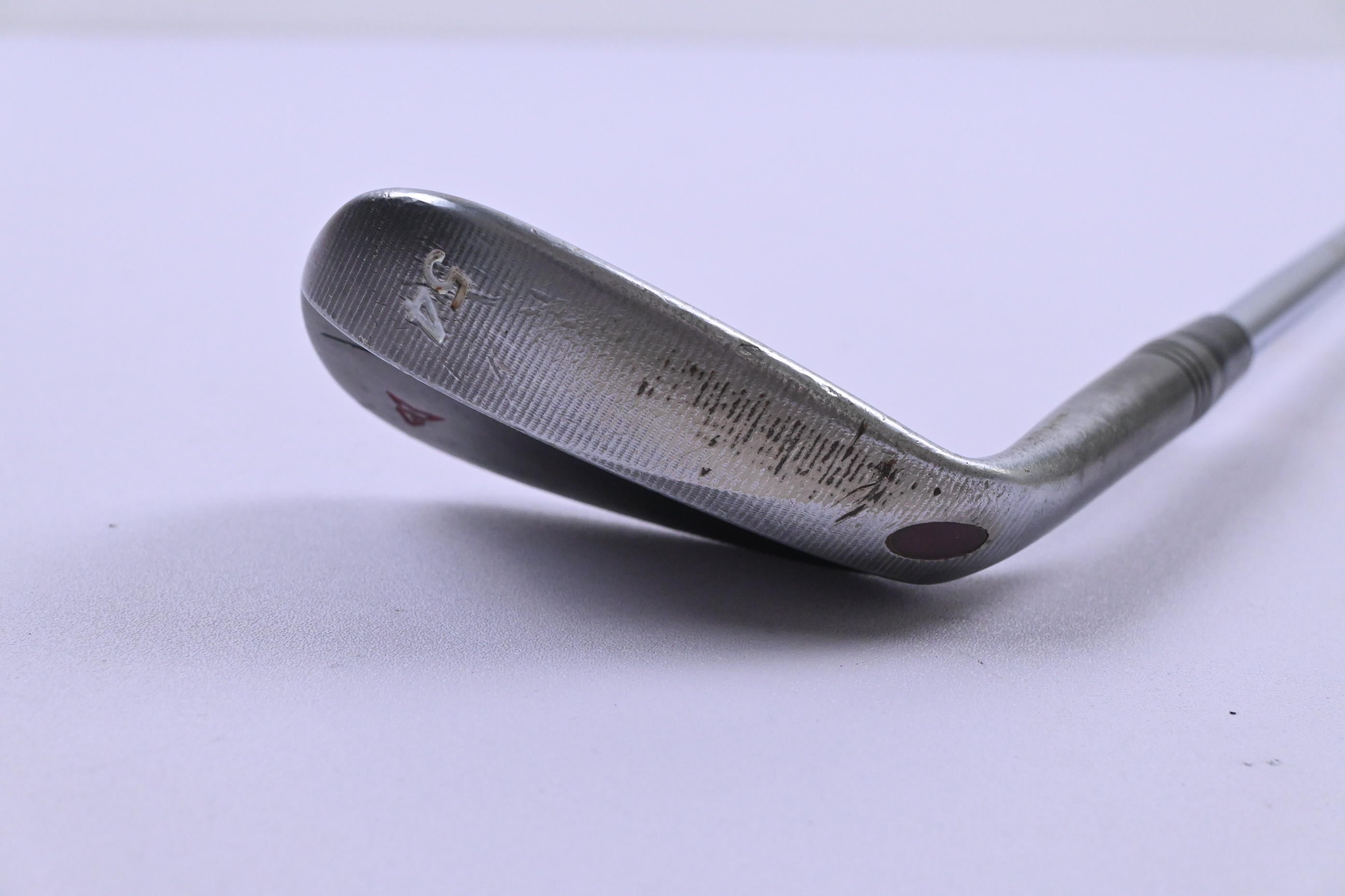 Taylormade Milled Grind Sand Wedge / 54 Degree / Wedge Flex Dynamic Gold Shaft