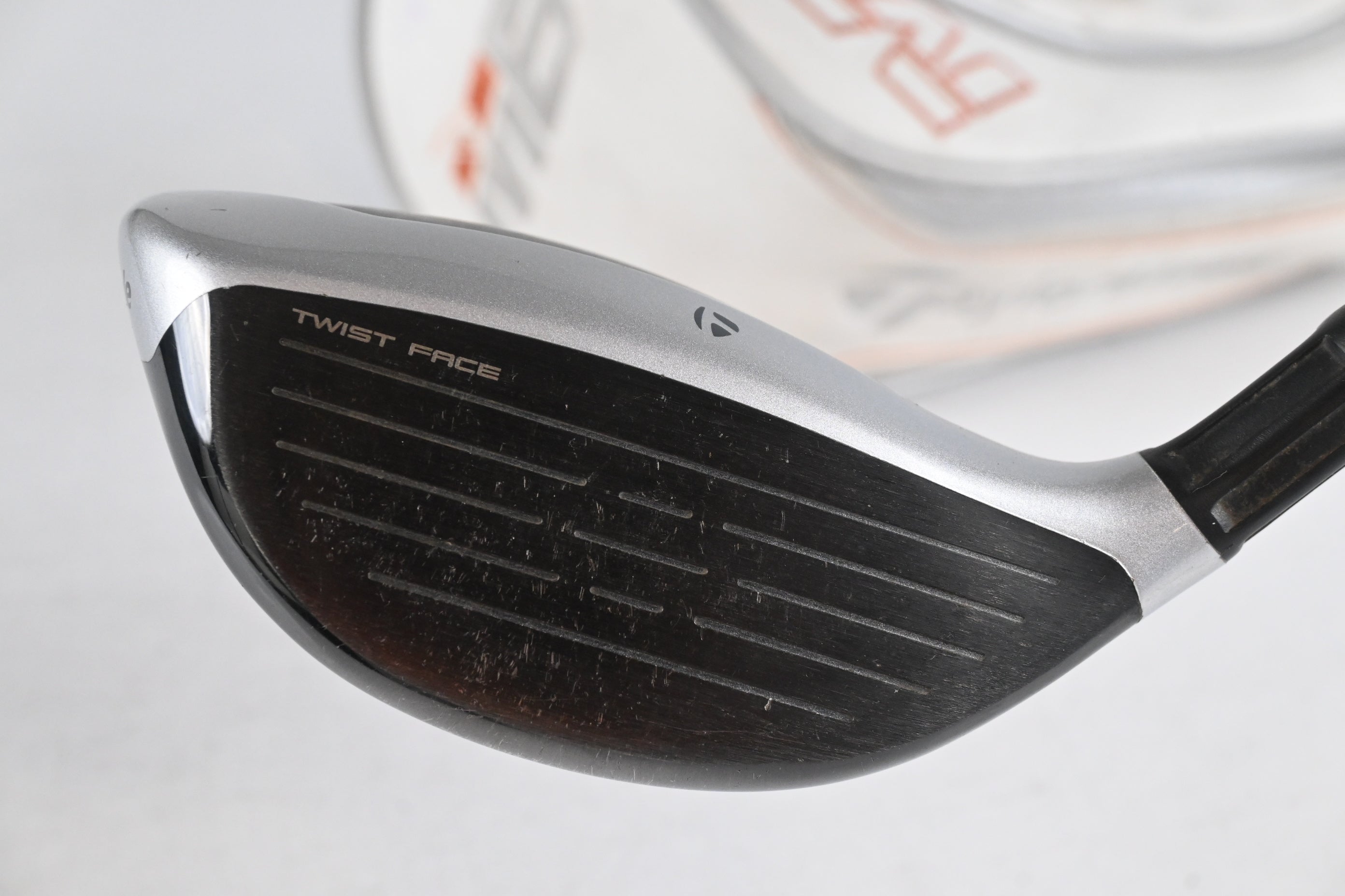 Ladies Taylormade M6 #5 Wood / 19.5 Degree / Ladies Flex REAX 45 Shaft