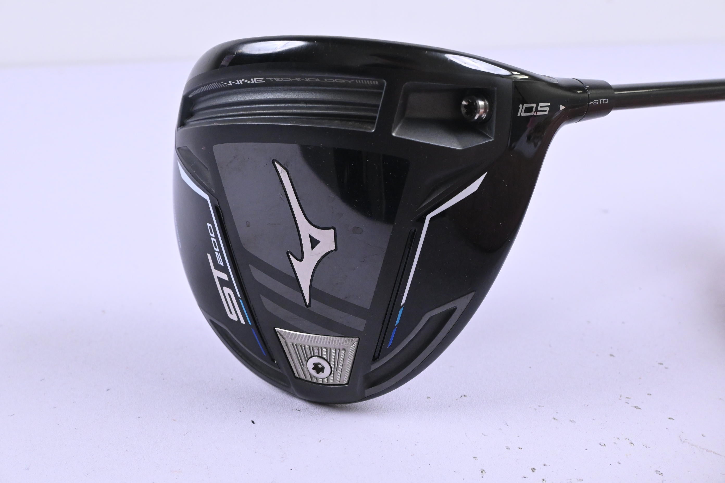 Mizuno ST200 Driver / 10.5 Degree / Regular Flex Diamana M+ Ltd 50 Shaft