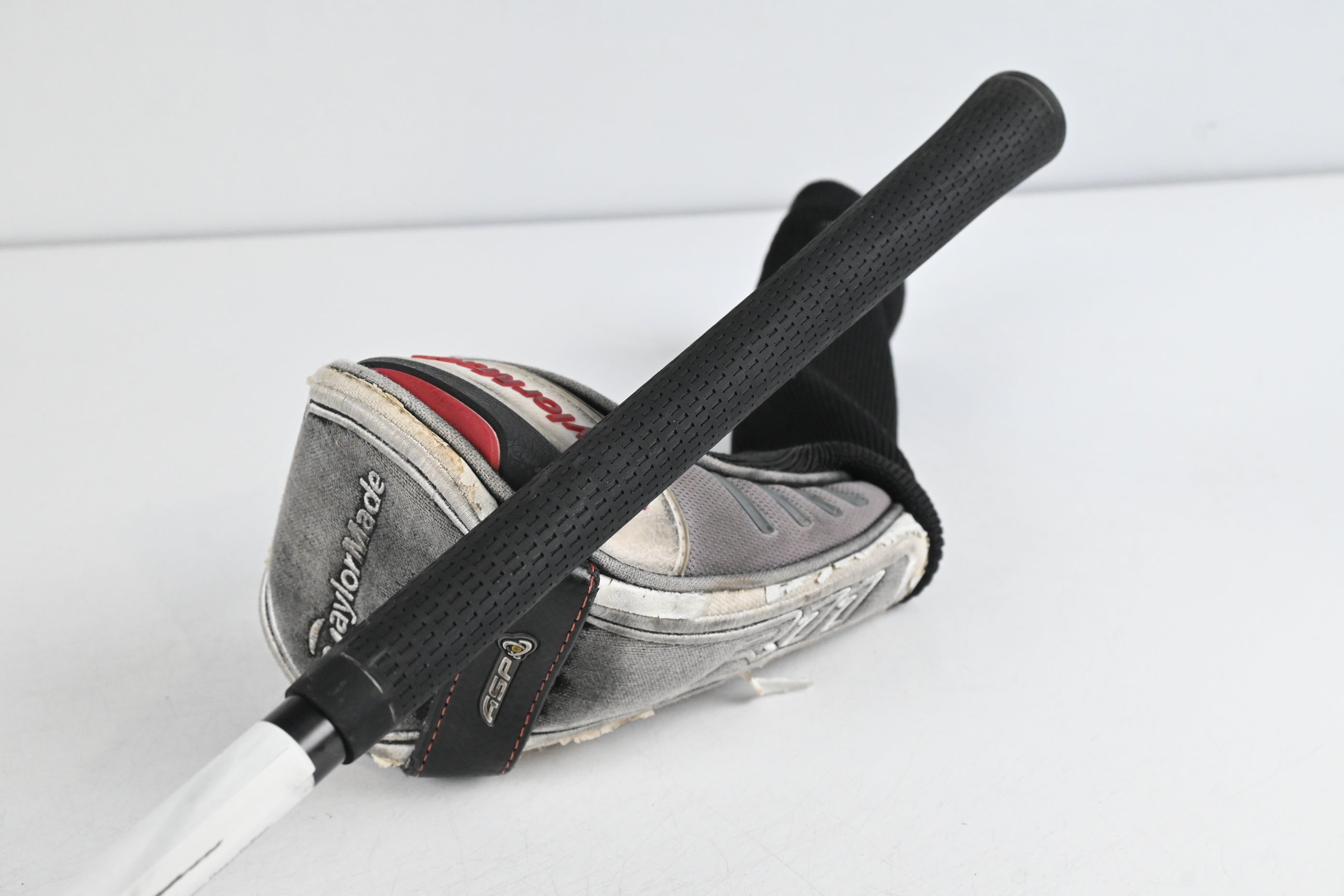 Taylormade R11 Ti #3 Wood / 15.5 Degree / Regular Flex Fujikura Blur 60 Shaft