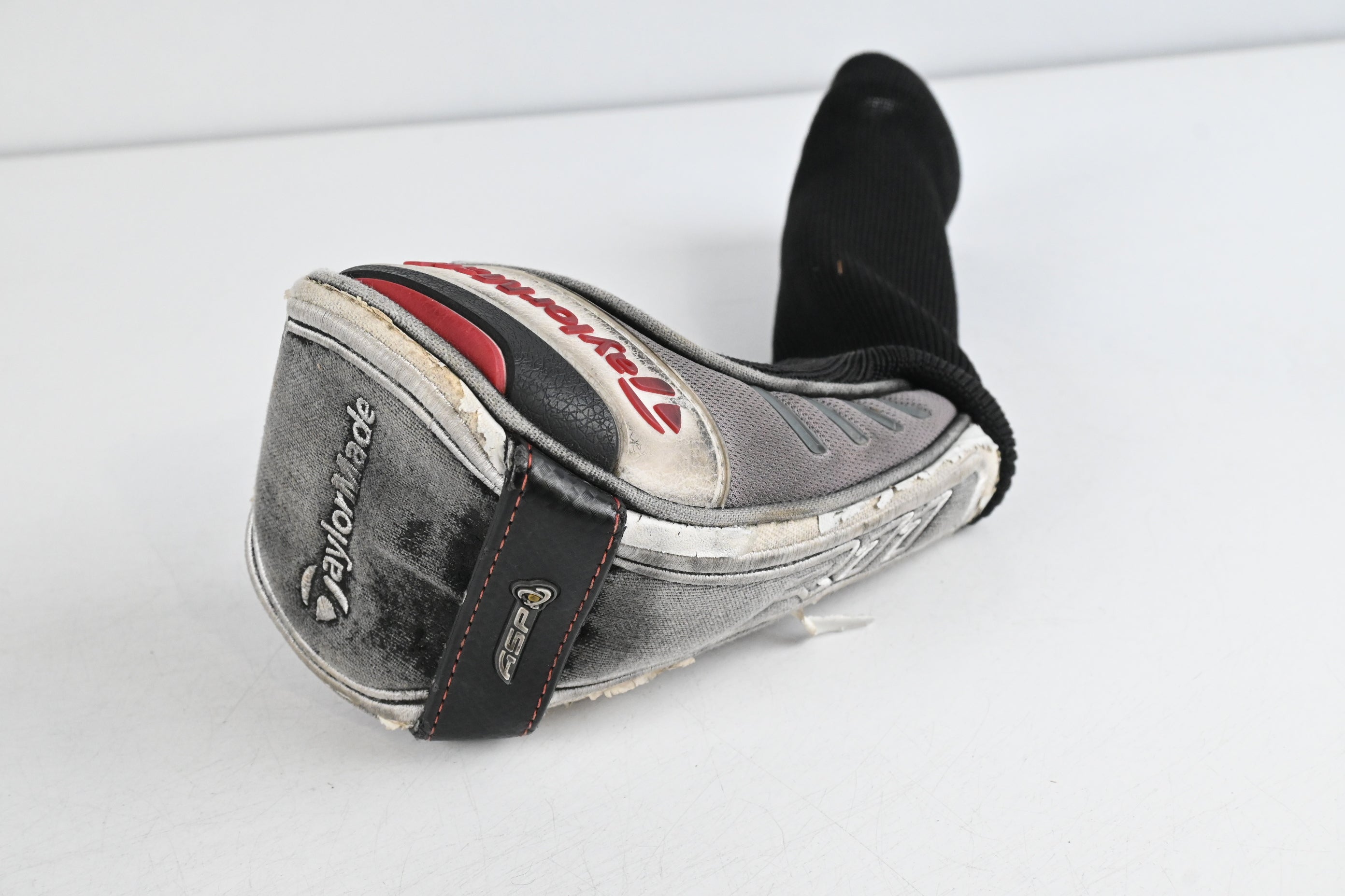 Taylormade R11 Ti #3 Wood / 15.5 Degree / Regular Flex Fujikura Blur 60 Shaft