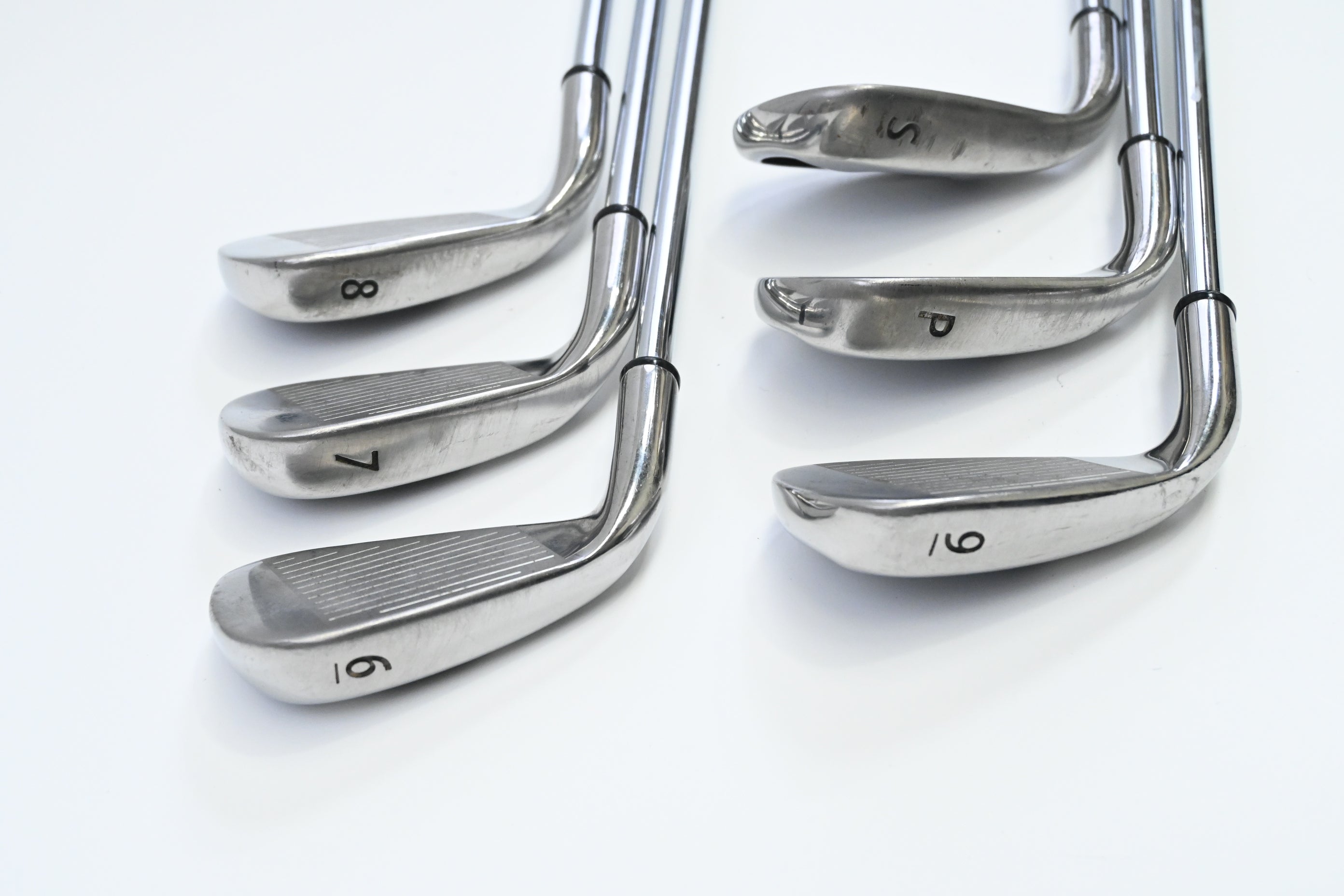 Strata Ultralite Irons / 6-PW+SW / Regular Flex Strata Ultralite Shafts