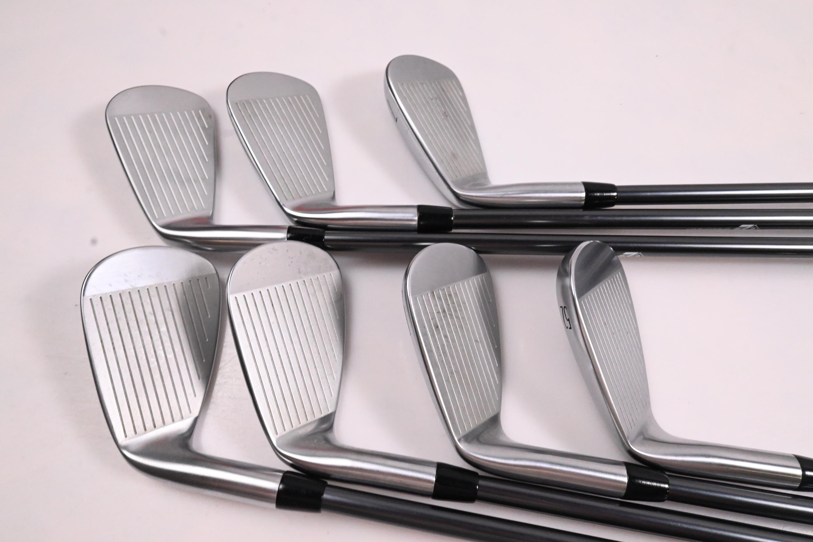Titleist T250* 2025 Irons / 5-PW+52° / Senior Flex MMT AMC Red 65 Shafts
