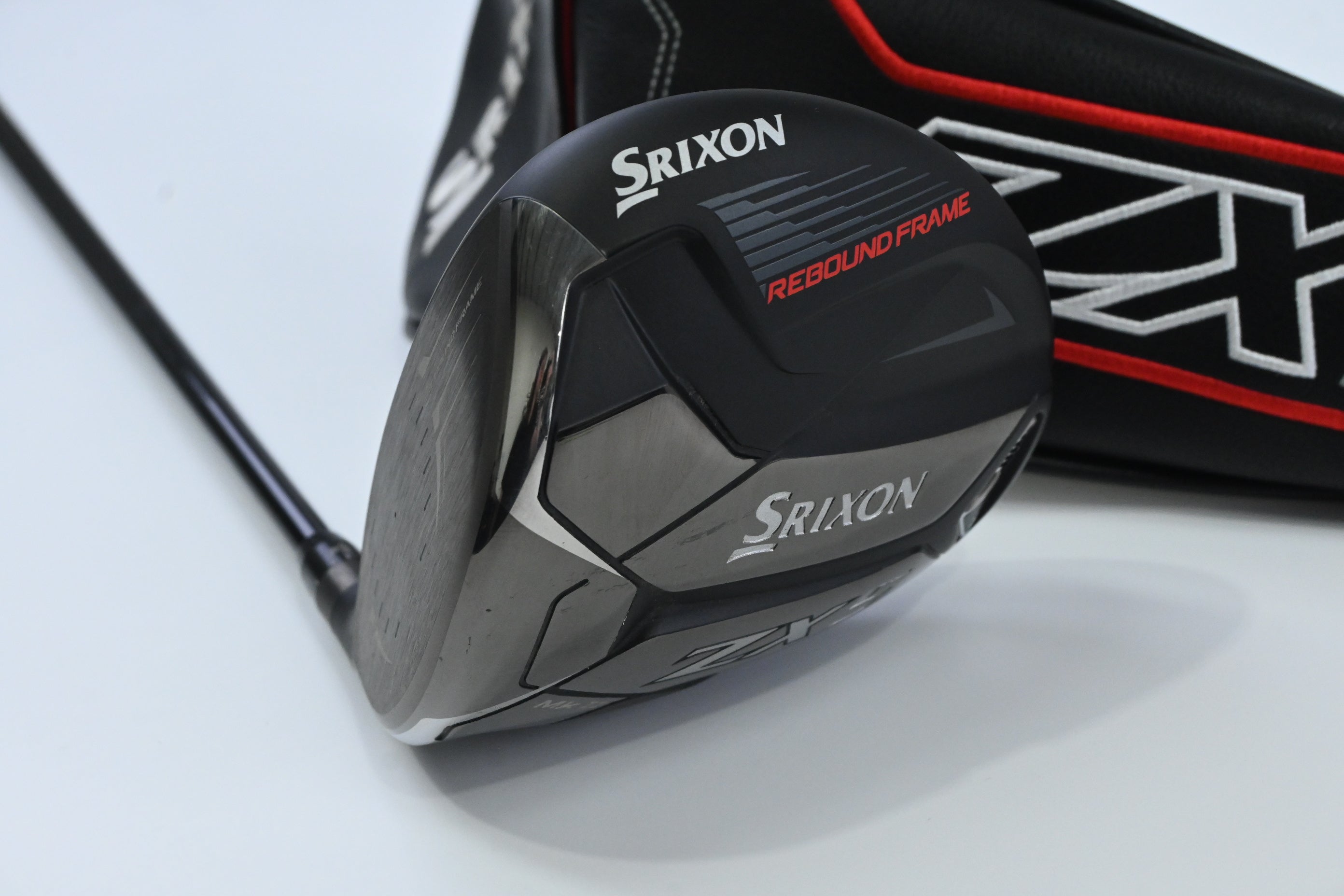 Left Hand Srixon ZX5 Mk II Driver 2023 / 10.5 Degree / Regular Flex HZRDUS Smoke