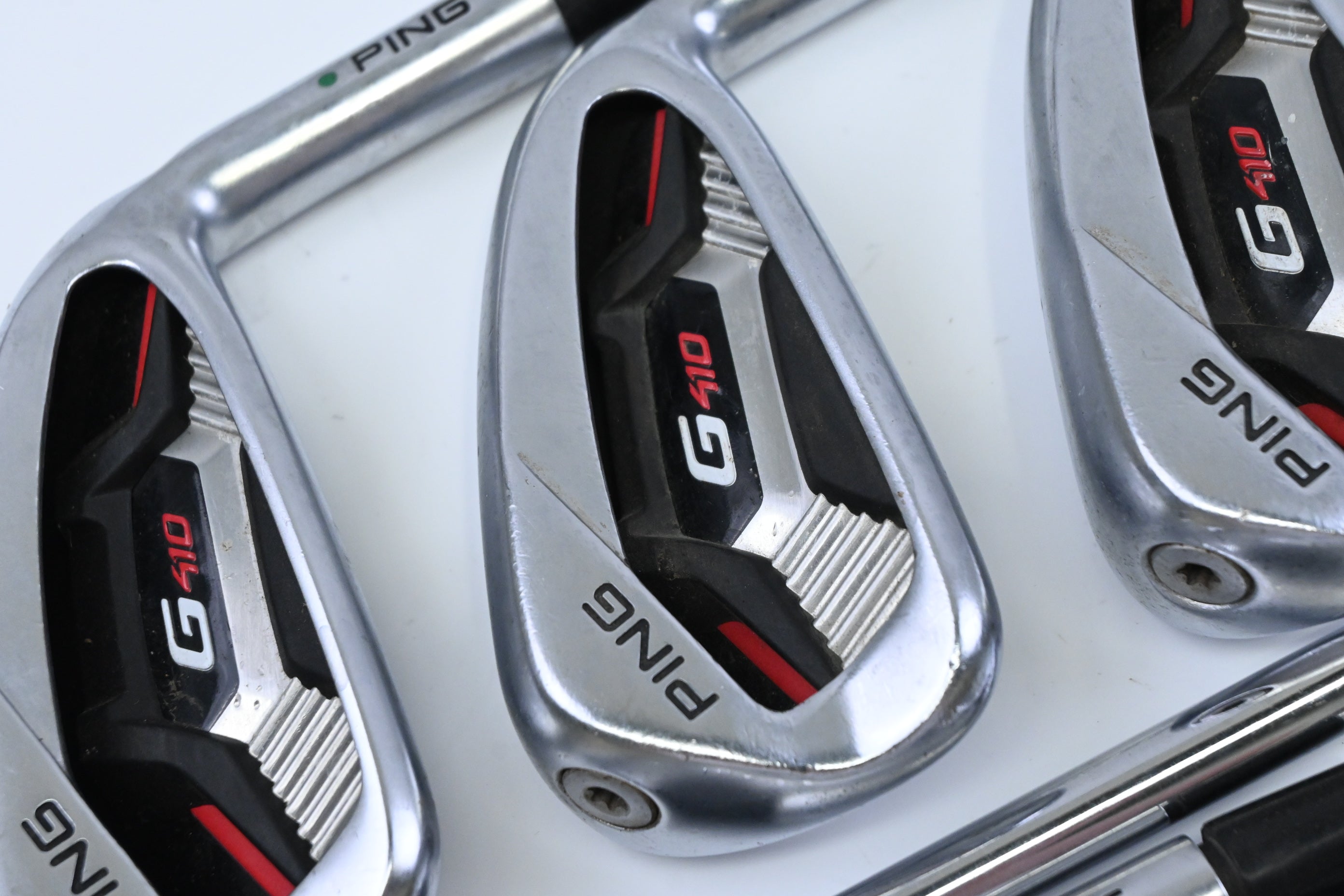 Ping G410 Irons / 5-PW+SW / Green Dot / Regular Flex Ping AWT 2.0 Shafts